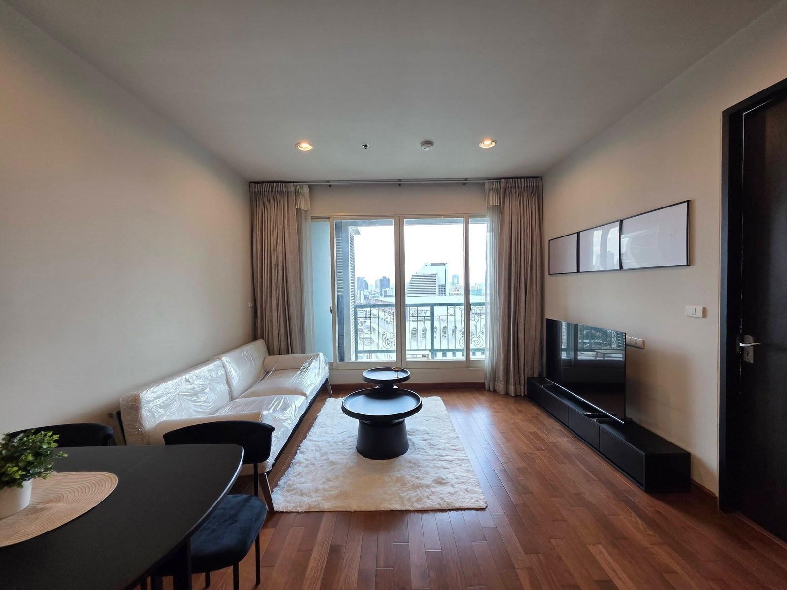 The Address Chidlom 1 ห้องใหญ่ ใจกลางชิดลม **มีหลายห้อง** The Address Chidlom 1 ห้องใหญ่ ใจกลางชิดลม **มีหลายห้อง**