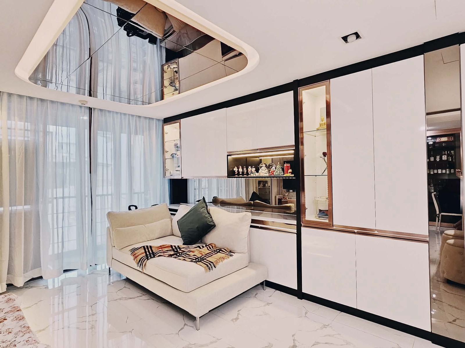 ขายคอนโด Klass Silom Silom ขายพร้อมผู้เช่า การันตี Yield 4%+ ขายคอนโด Klass Silom Silom ขายพร้อมผู้เช่า การันตี Yield 4%+