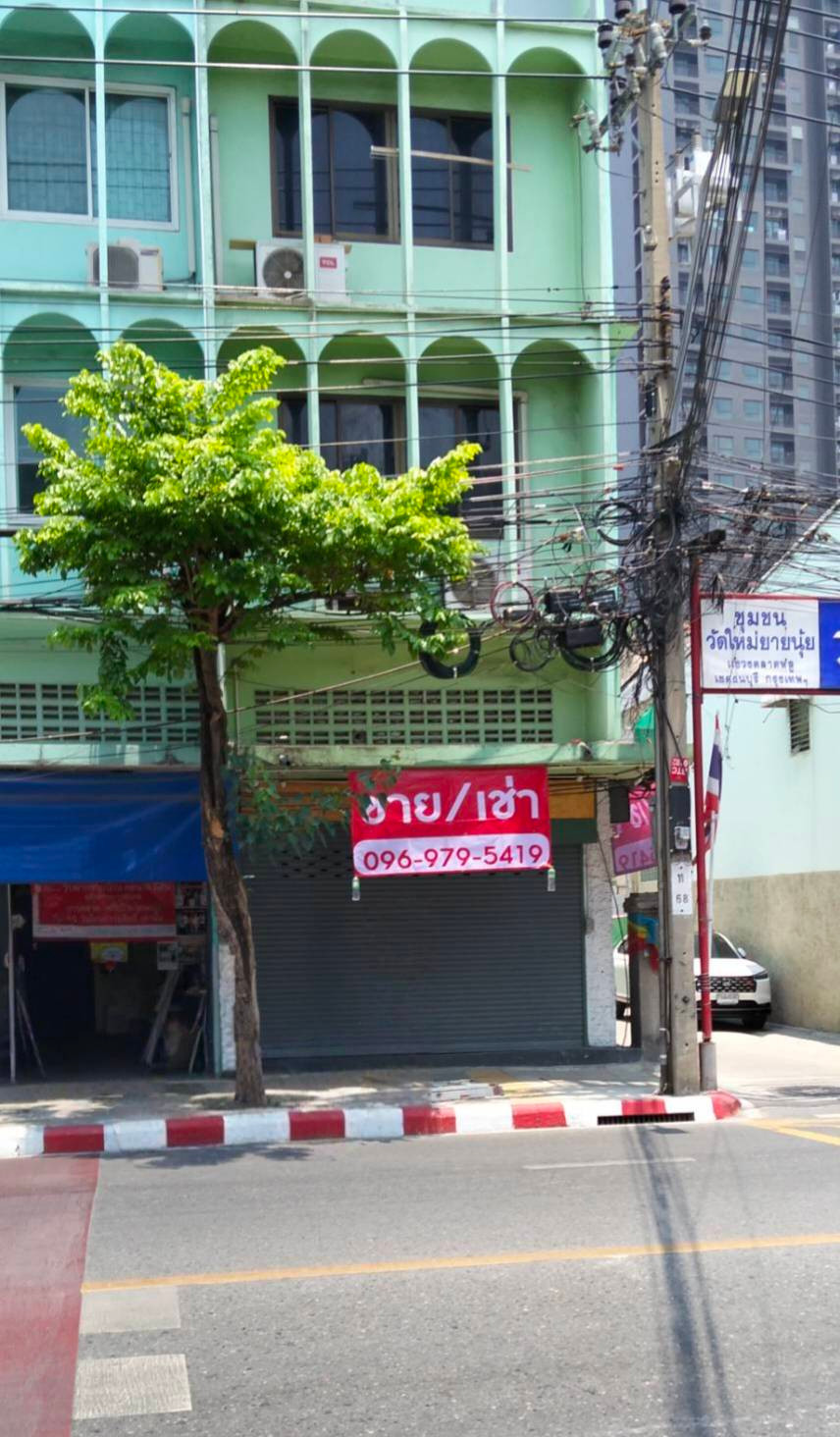 ให้เช่า ตึกแถวหัวมุม ทำเลดี ซอยวุฒากาศ 24 