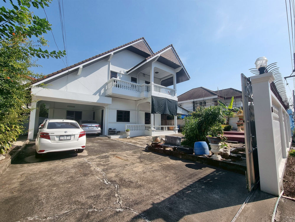 สอบถามโทร : 081-343-6920 ขายบ้านเดี่ยว ถนนจักกะพาก ปากน้ำ สมุทรปราการ เนื้อที่ 122.8 ตารางวา 6 ห้องนอน 2 ห้องน้ำ จอดรถ 6 คัน ตรงข้ามโรงพยาบาลสมุทรปราการ สอบถามโทร : 081-343-6920 ขายบ้านเดี่ยว ถนนจักกะพาก ปากน้ำ สมุทรปราการ เนื้อที่ 122.8 ตารางวา 6 ห้องนอน 2 ห้องน้ำ จอดรถ 6 คัน ตรงข้ามโรงพยาบาลสมุทรปราการ