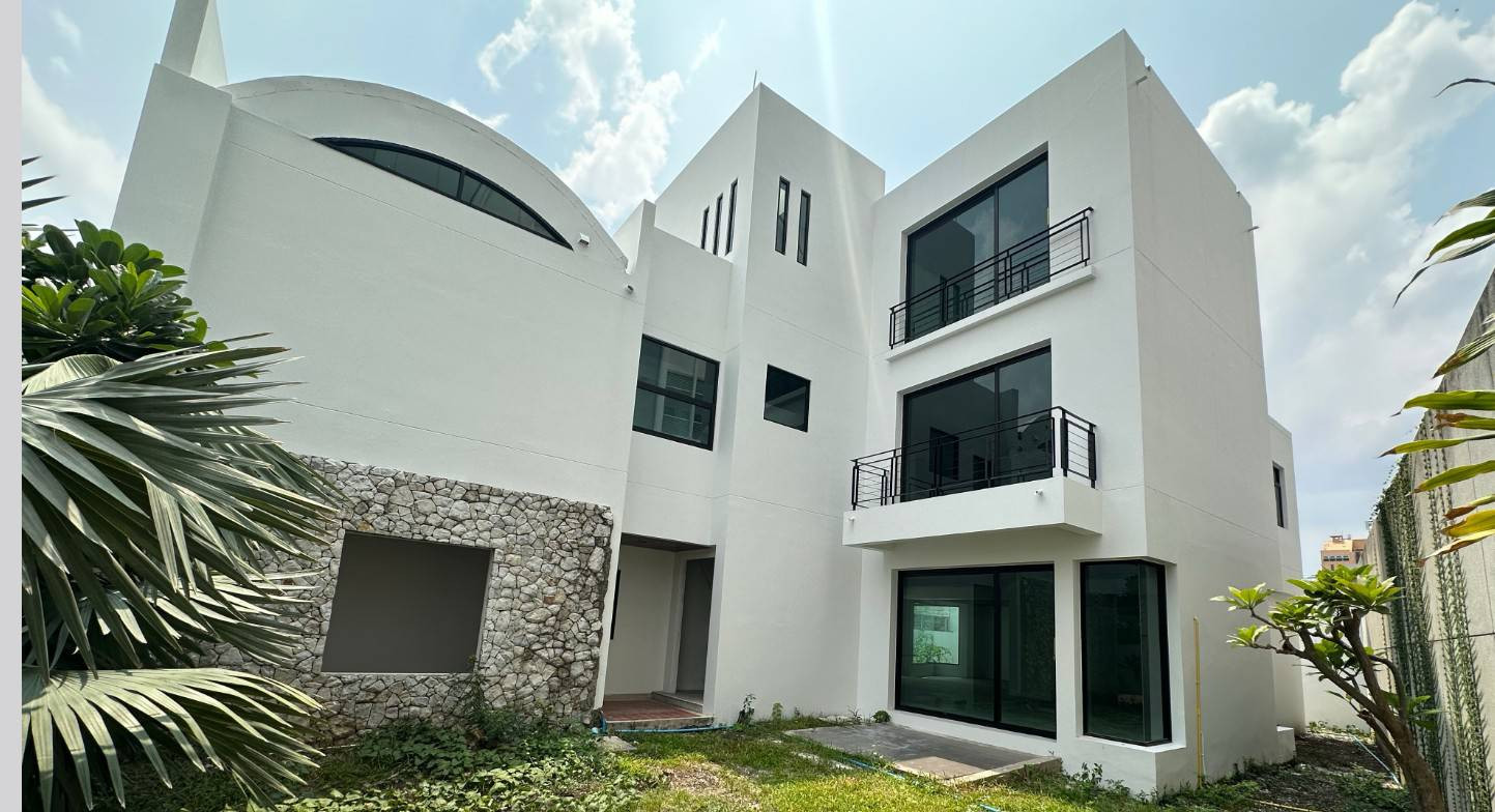 Luxury Corner House for Sale – Nobel Ekkamai 22 Luxury Corner House for Sale – Nobel Ekkamai 22
