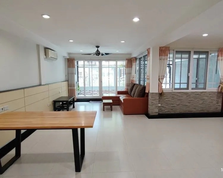 Townhouse for Rent – Sukhumvit 36 – รูปที่ 2