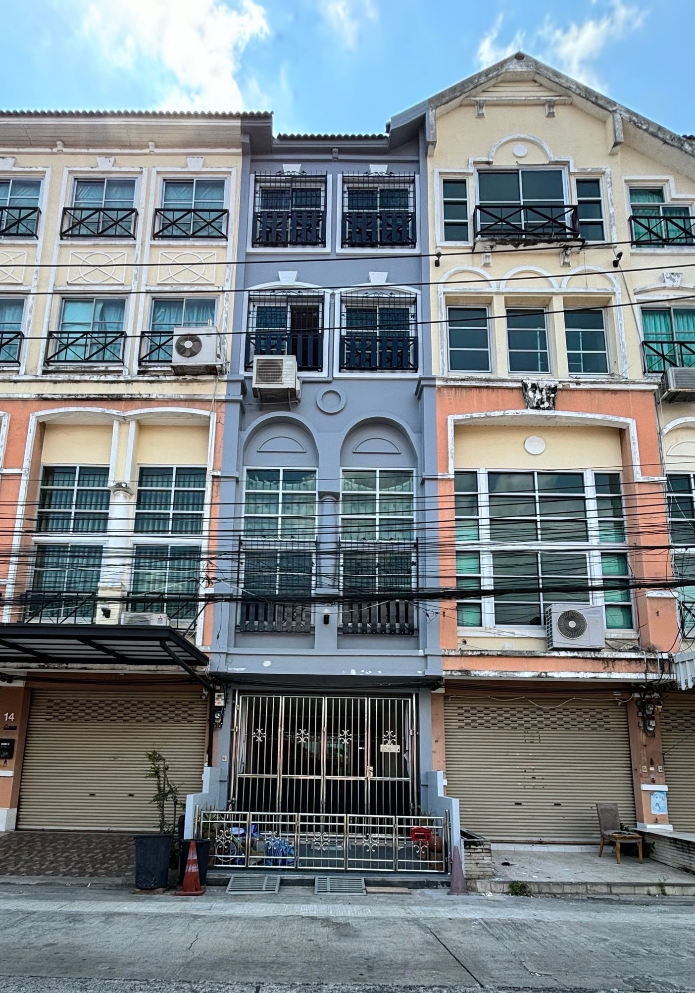 Very cheap, townhome, home office, Kasa Eureka Bangkae, Bangkok, Kasa Eureka Bangkae Very cheap, townhome, home office, Kasa Eureka Bangkae, Bangkok, Kasa Eureka Bangkae