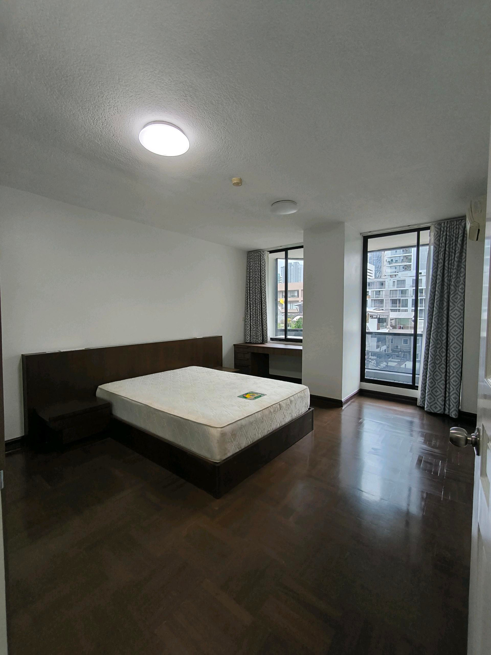 Apartment for Rent @ Langsuan  – รูปที่ 4