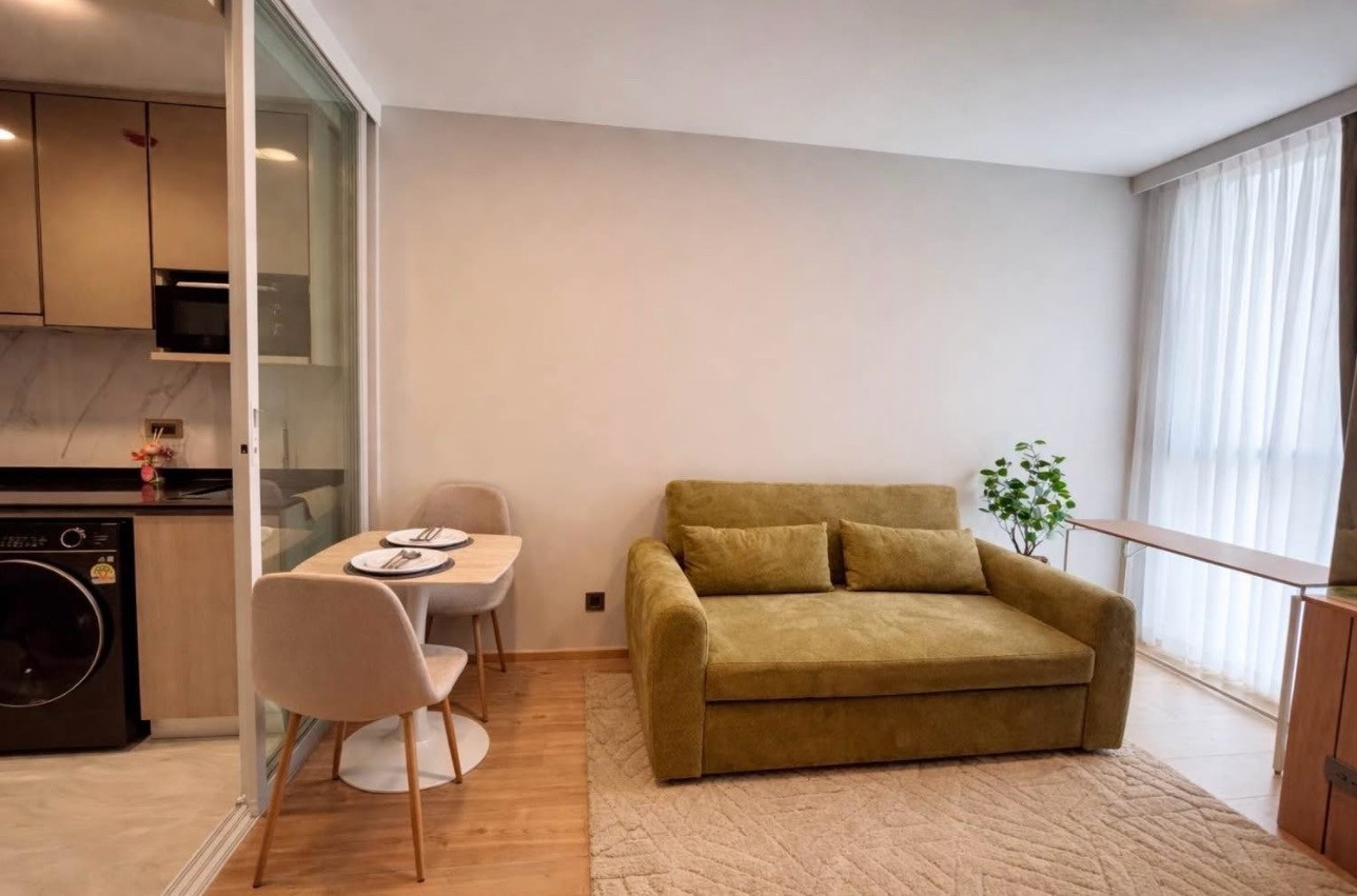 📍 For rent Chewathai Residence Thonglor
✨ Rare unit, Single Corridor type, increases privacy. 📍 For rent Chewathai Residence Thonglor
✨ Rare unit, Single Corridor type, increases privacy.