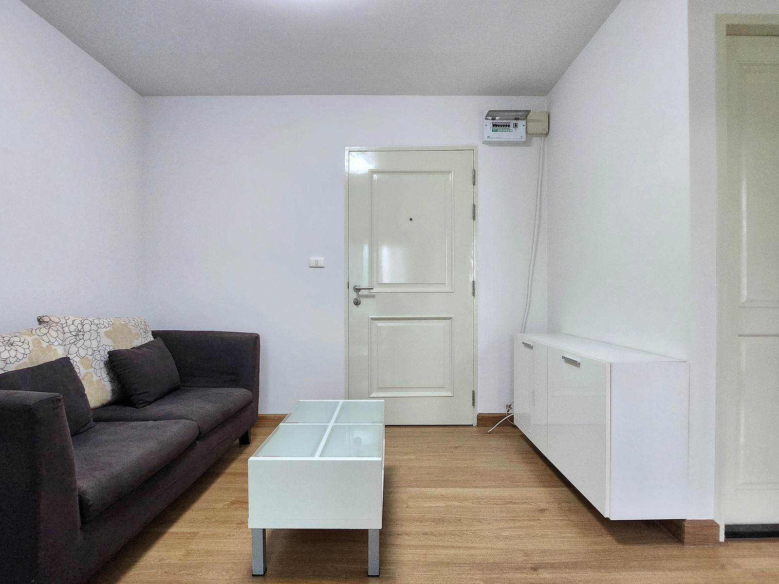 ขายต่ำกว่าราคาประเมิน : Den Condo วิภาวดี คอนโดติดถนนใหญ่ ใกล้รถไฟฟ้าหลักสี่ >> เพียง 200 เมตร ขายต่ำกว่าราคาประเมิน : Den Condo วิภาวดี คอนโดติดถนนใหญ่ ใกล้รถไฟฟ้าหลักสี่ >> เพียง 200 เมตร