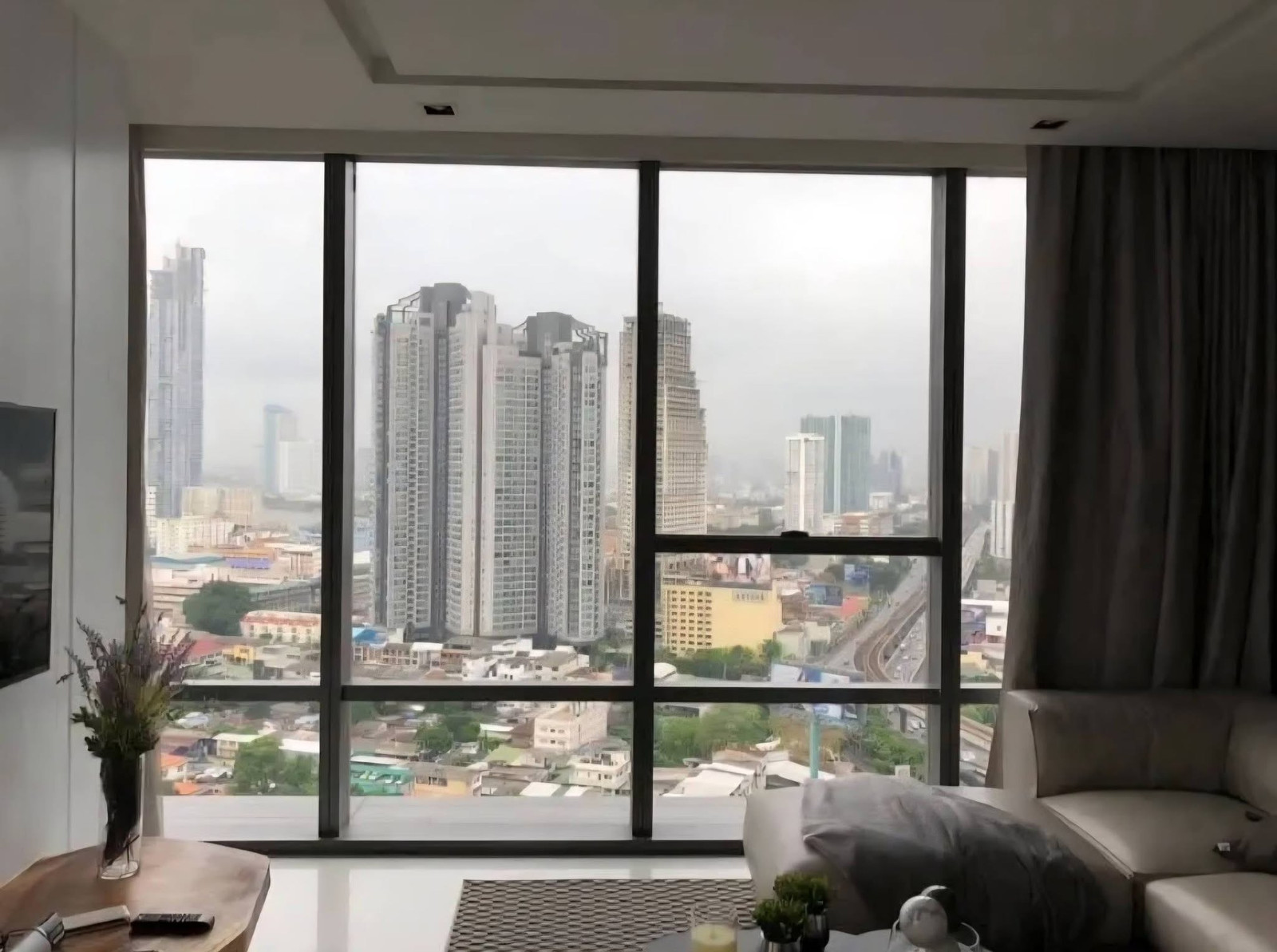 The Bangkok Sathorn ​Type: 2 Bedrooms, 2 Bathrooms ​Size: 104.19 sq.m. ​Floor: 24th