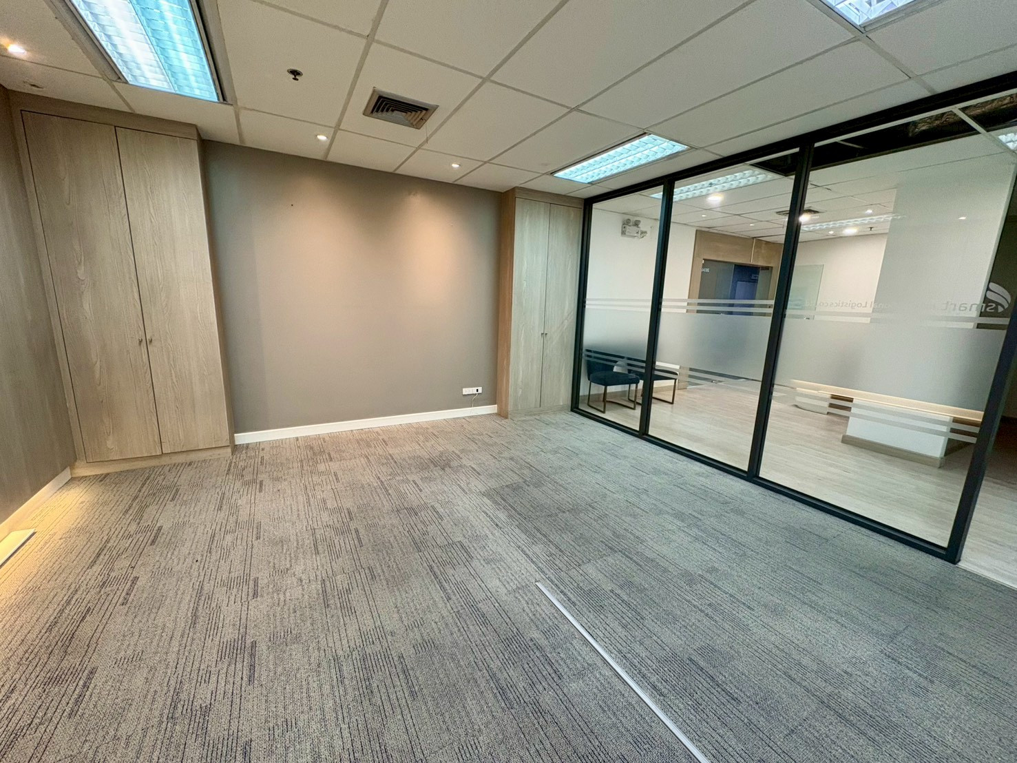 Office for rent, Italthai Tower, 16th floor, size 150 Sq.m. – รูปที่ 2