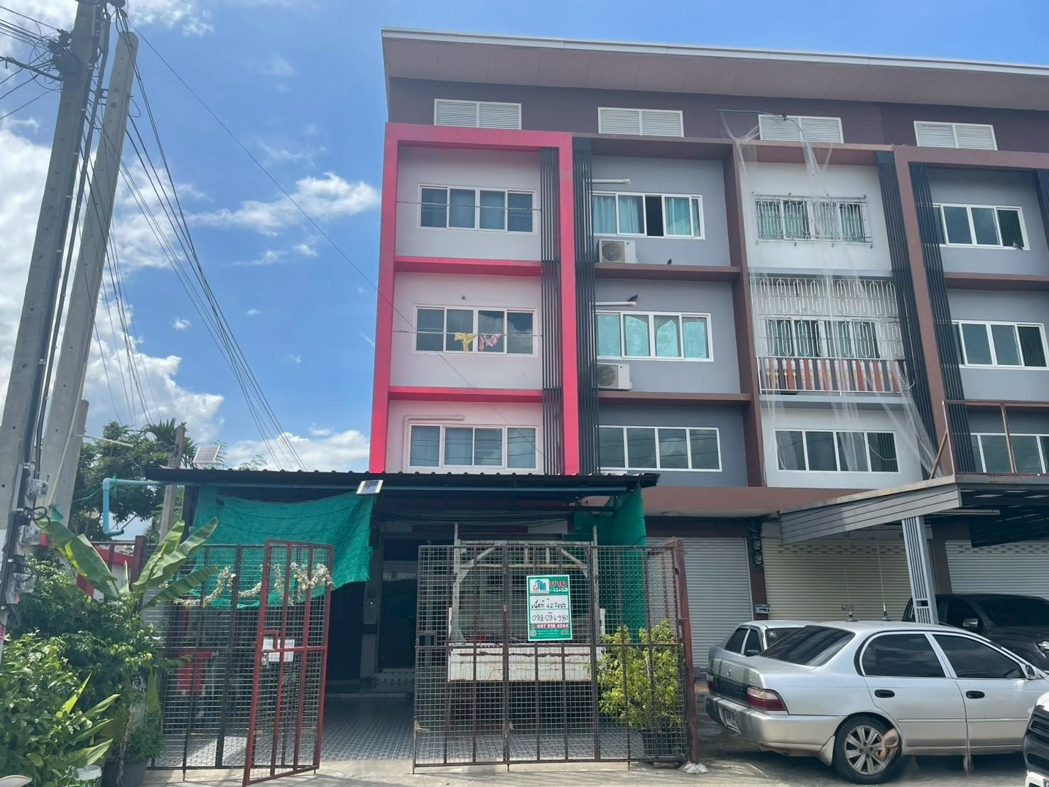 99900 - ขายอาคารพาณิชย์ 3ชั้นครึ่ง โครงการเดอะมิวส์โฮม ห้องหัวมุมพื้นที่กว้าง
