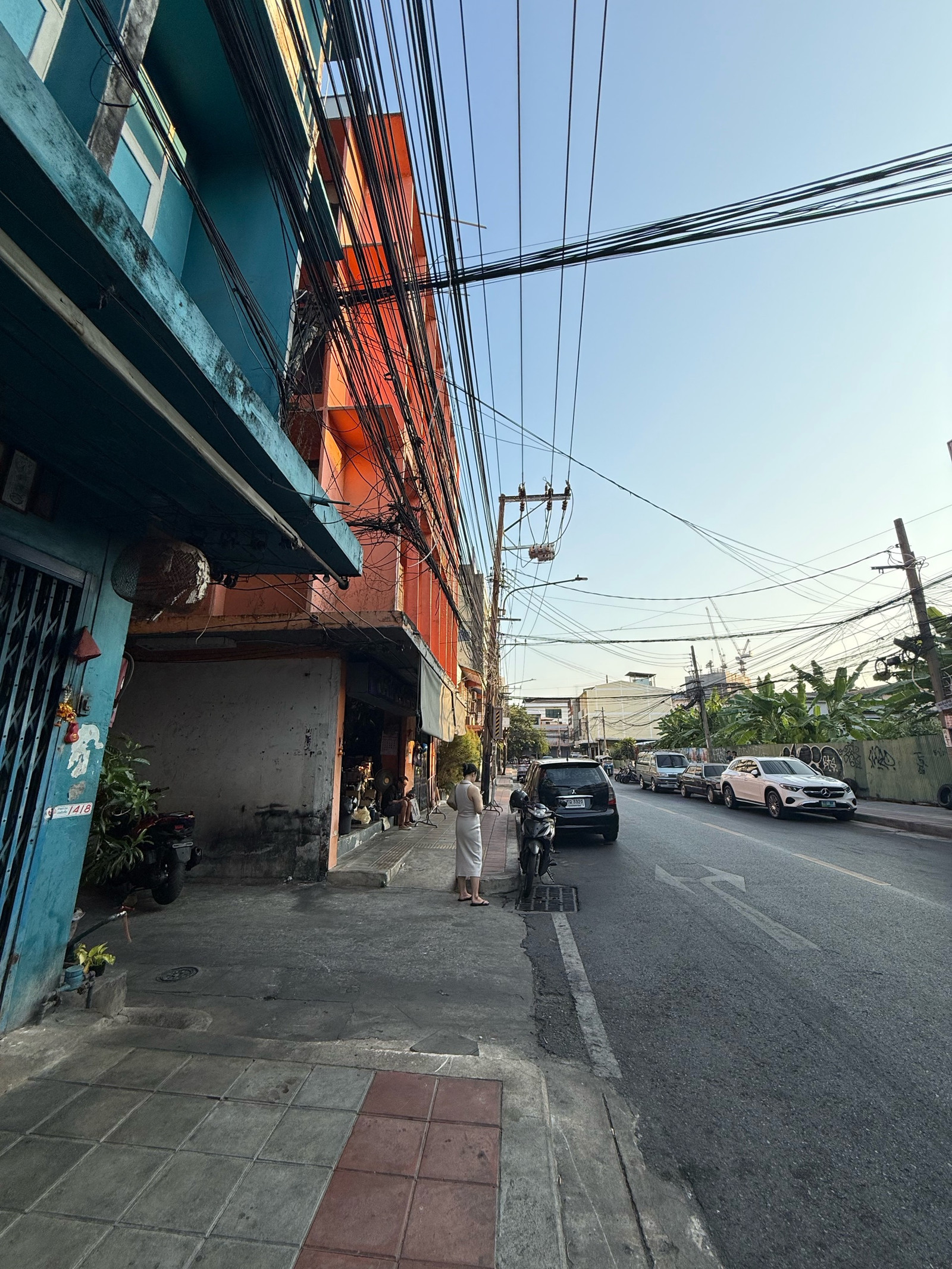 ขายที่ดินติดถนนรองเมือง ซ.5 ย่านบรรทัดทอง 338.07 ตรว.พร้อมอาคาร 26 หลัง – รูปที่ 2