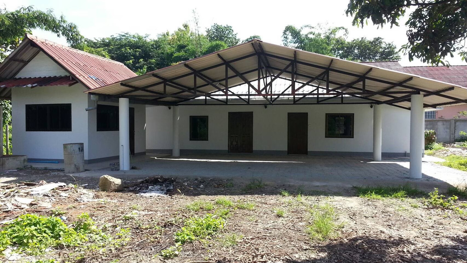 House for rent, 2 bedrooms, 1 kitchen, with 2 rai of land, Khua Mung Subdistrict, Saraphi District, Chiang Mai Province.