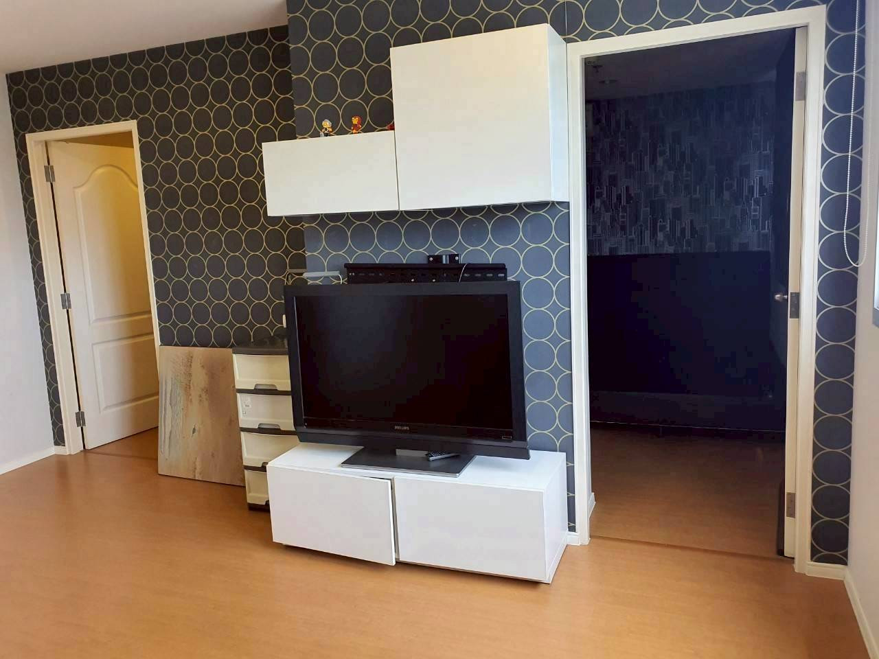 For sale: Lumpini Condo Town North Pattaya - Sukhumvit, size 45 sq m, 1 bedroom, 18th floor, city view, in the heart of Pattaya, 2,300,000 baht. For sale: Lumpini Condo Town North Pattaya - Sukhumvit, size 45 sq m, 1 bedroom, 18th floor, city view, in the heart of Pattaya, 2,300,000 baht.