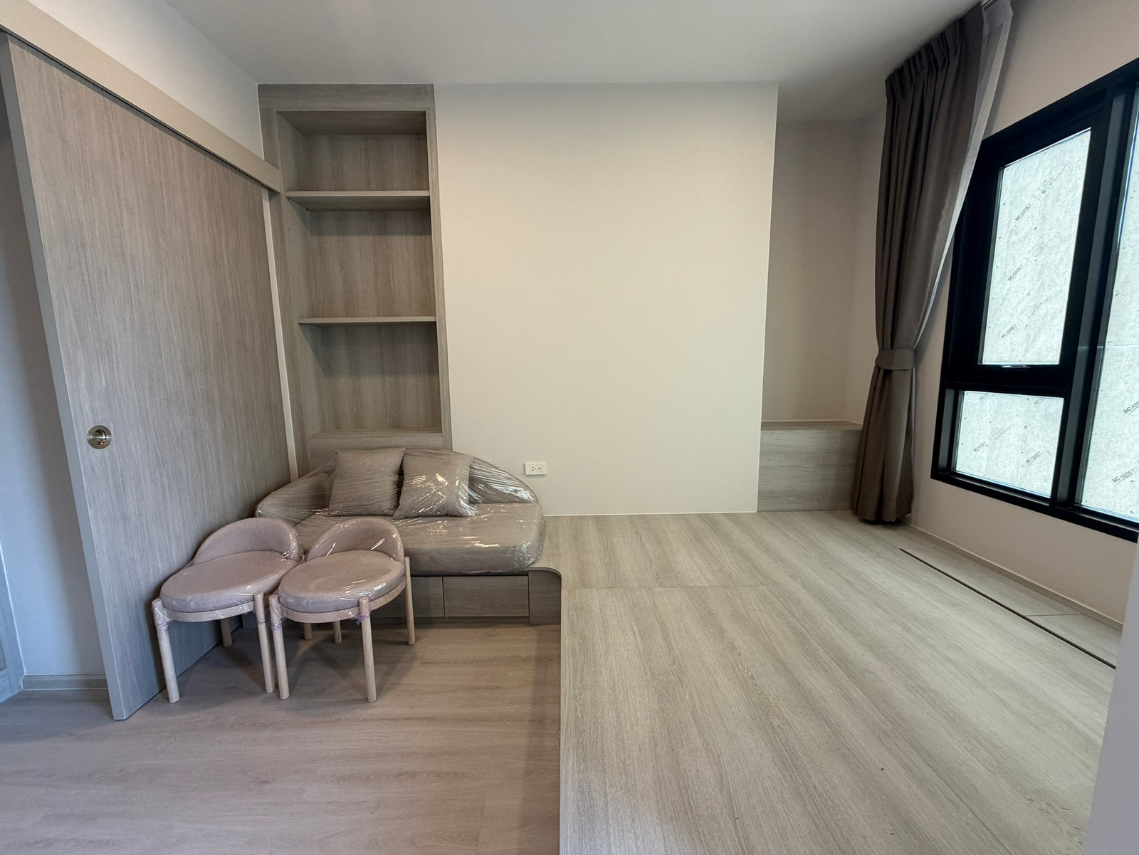 [FOR RENT] Condo for rent COBE Ratchada-Rama 9, large studio room 27.3 sq m, 7th floor, ready to move in.