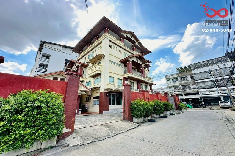 Single house for sale - home office, 4.5 floors, 105 sq m, Senanikom 1 - Phahon Yothin, near BTS. Single house for sale - home office, 4.5 floors, 105 sq m, Senanikom 1 - Phahon Yothin, near BTS.