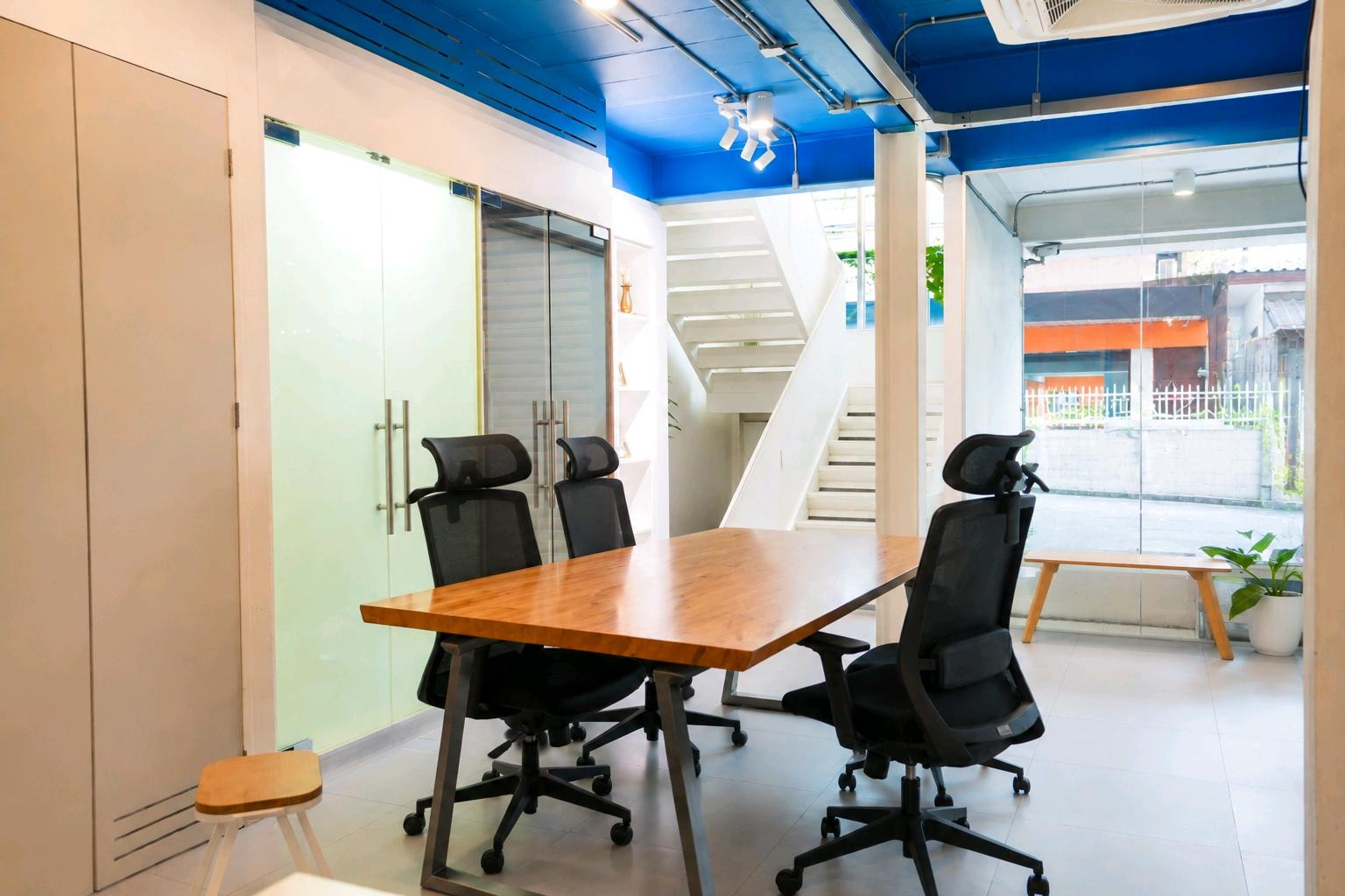 Home office for sale, 2.5 floors, Lat Phrao 94 (Town in Town), 81 sq m, with studio, near MRT, yellow (reduced 10 million❗❗) – รูปที่ 4