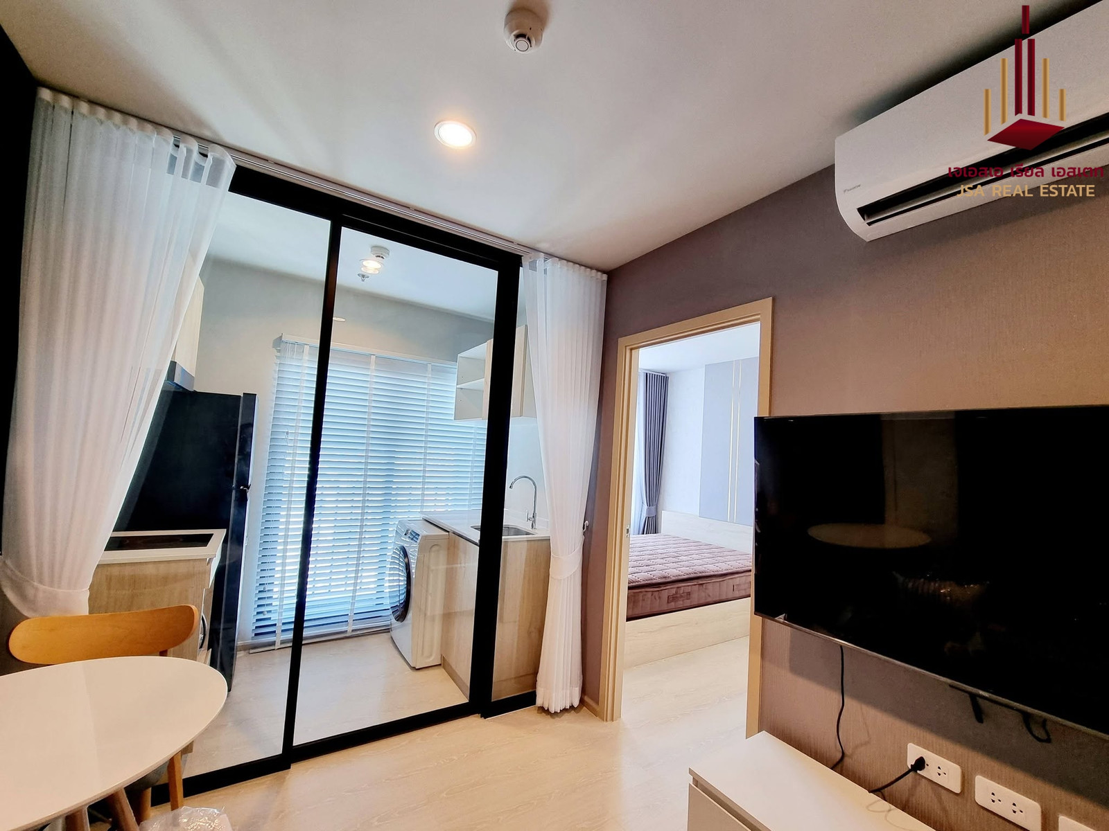 ✨ For Rent: Nue Noble Ngamwongwan Condo ✨ 💰 Only 13,000 THB/month