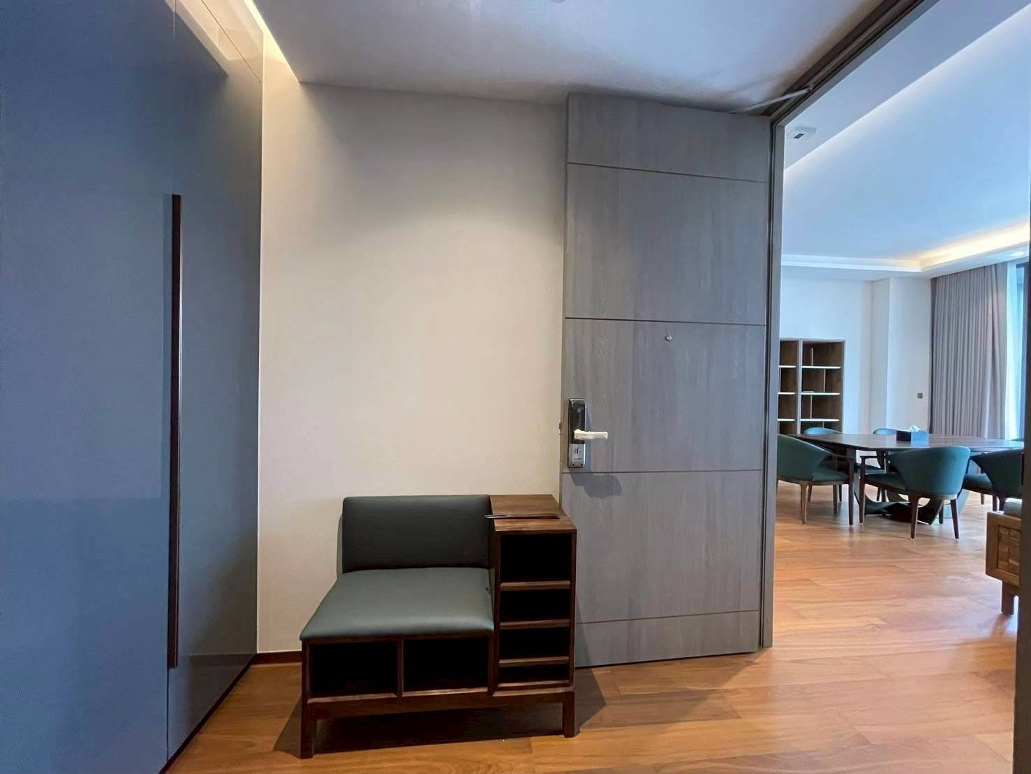 ● Prime Location ● ชั้น 10+ 136.13 ตร.ม. | 2 ห้องนอน ห้องน้ำ | ใกล้ BTS พร้อมพงษ์ 3 นาที, The Emquartier 3 นาที – รูปที่ 4