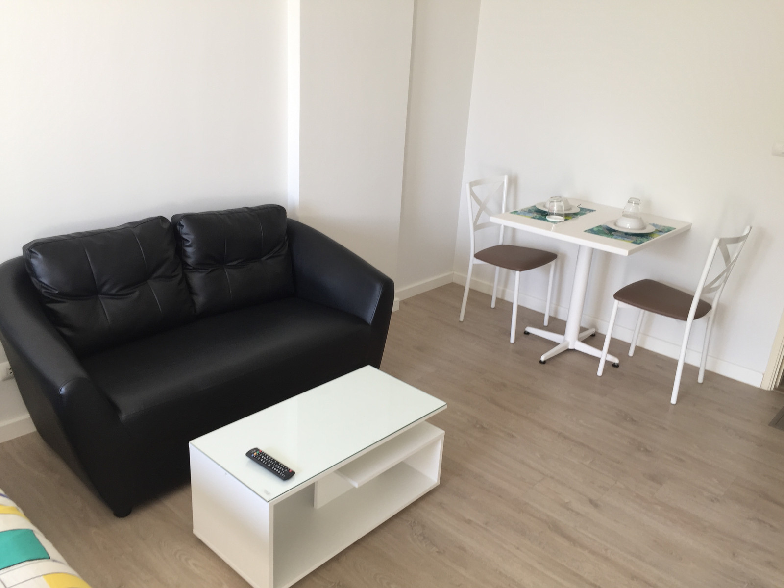 ขายคอนโด Baan Peang Ploen : บ้าน เพียง เพลิน  1 ห้องนอน 1 ห้องน้ำ – รูปที่ 3