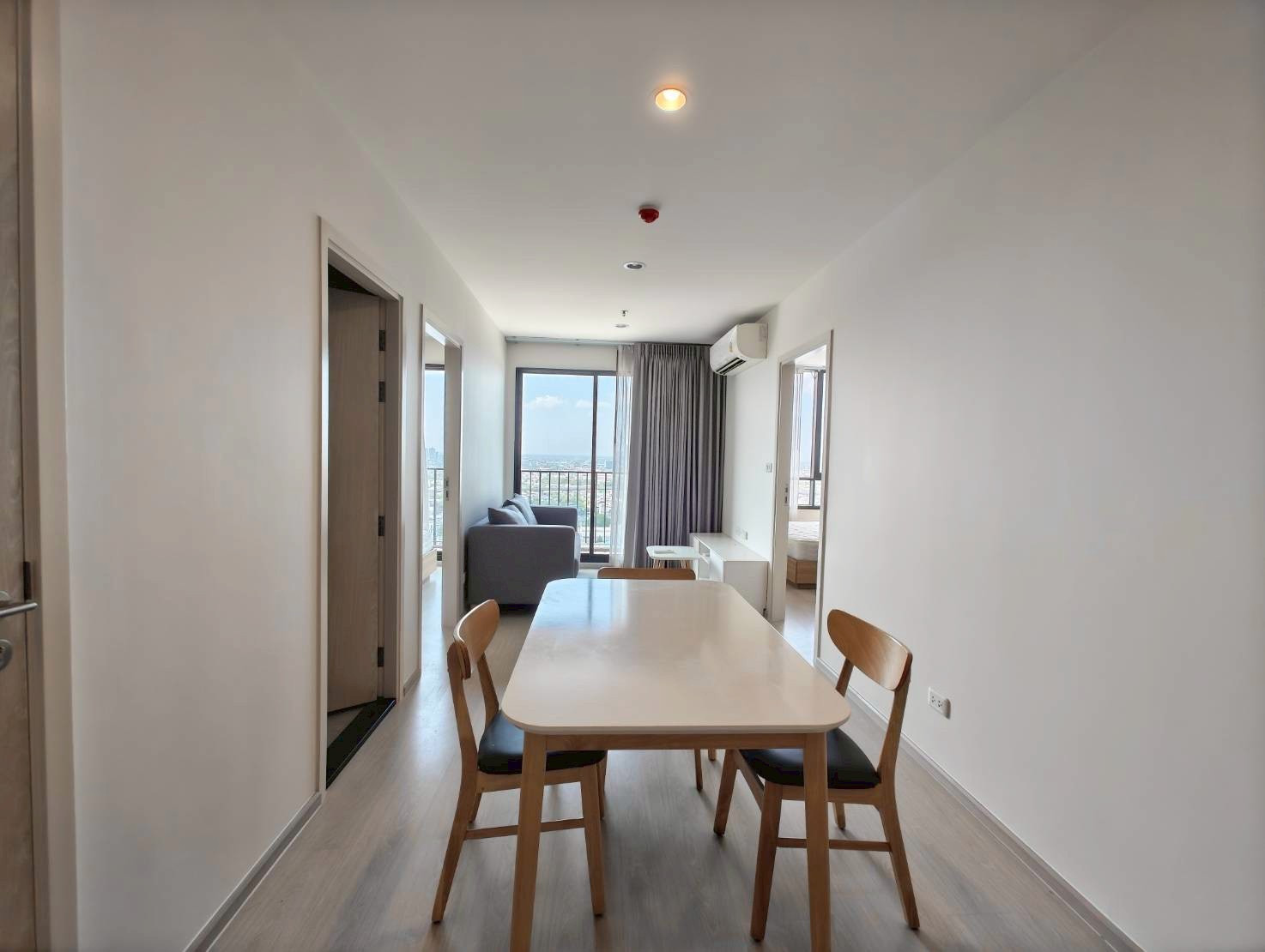 Urgent sale!! Room size 57 sq m. NUE Noble Chaengwattana Project: New Noble Chaengwattana. Urgent sale!! Room size 57 sq m. NUE Noble Chaengwattana Project: New Noble Chaengwattana.