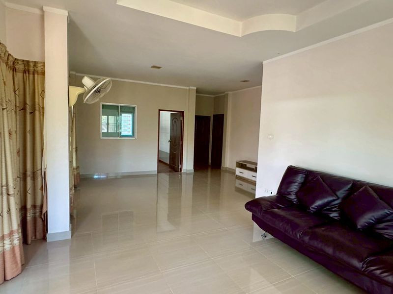 Single house for rent at Nathawadee 4, Sriracha, near the motorway, convenient transportation. – รูปที่ 3