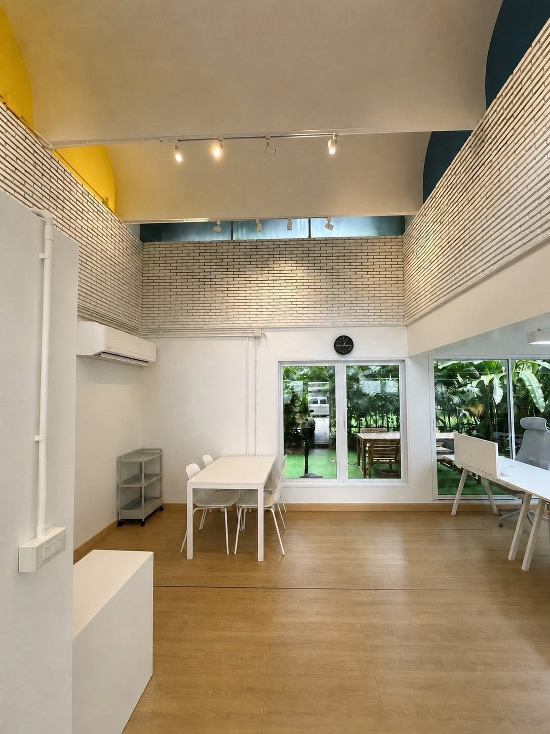 🌿 Office with private garden in the heart of Phaya Thai - Ari
✨ Special rent only 49,000 baht/month – รูปที่ 4