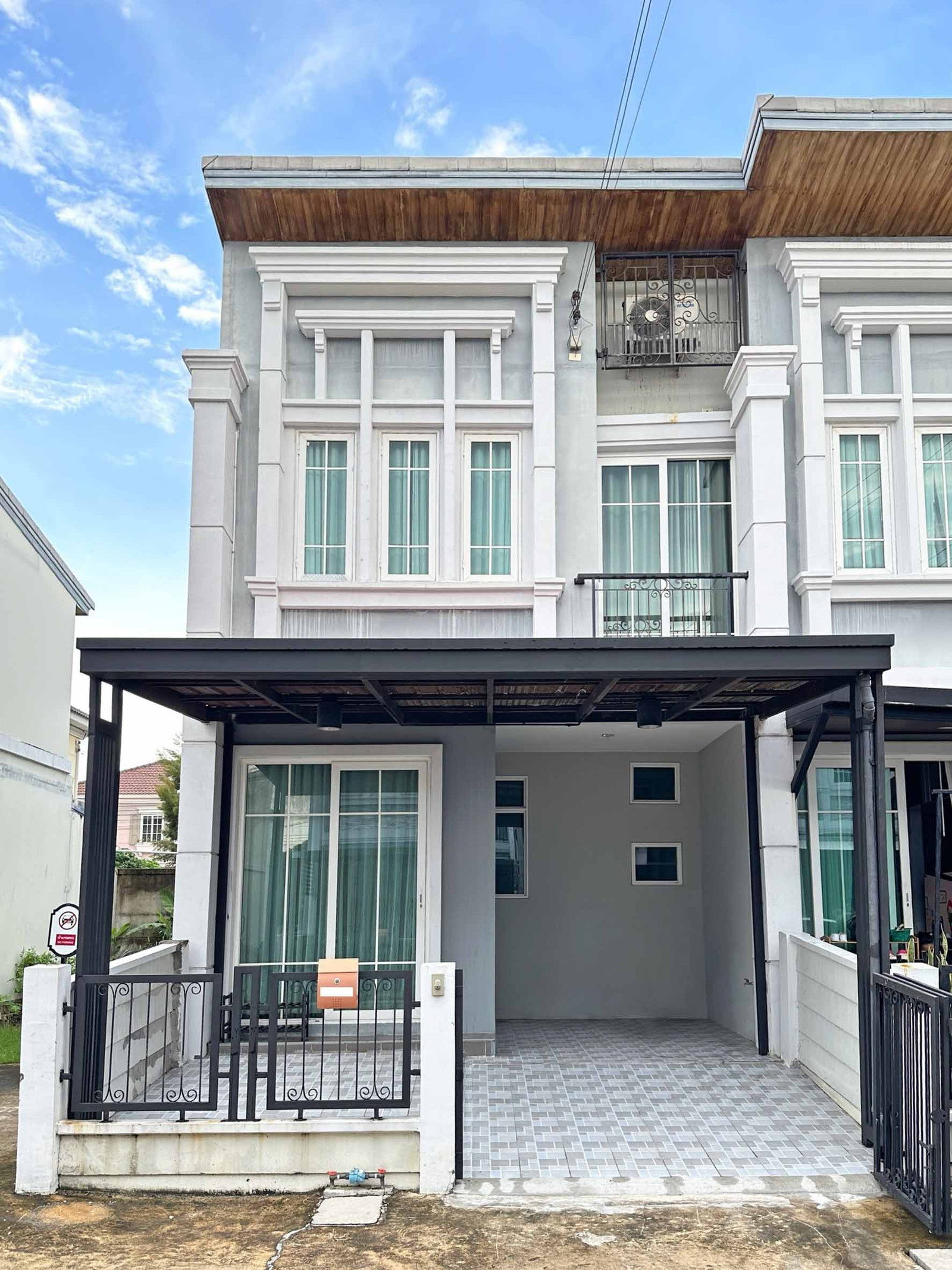 ขาย ทาวน์โฮม 2 ชั้น Golden Town 3 ลาดพร้าว เกษตรนวมินทร์ ขนาด 17 ตรว 150 ตรม 3 นอน 2 น้ำ หลังมุม ใกล้นวมินทร์ นวลจันทร์ โพธิ์แก้ว กาญจนาภิเษก ทางด่วน : KT26S-011 ขาย ทาวน์โฮม 2 ชั้น Golden Town 3 ลาดพร้าว เกษตรนวมินทร์ ขนาด 17 ตรว 150 ตรม 3 นอน 2 น้ำ หลังมุม ใกล้นวมินทร์ นวลจันทร์ โพธิ์แก้ว กาญจนาภิเษก ทางด่วน : KT26S-011
