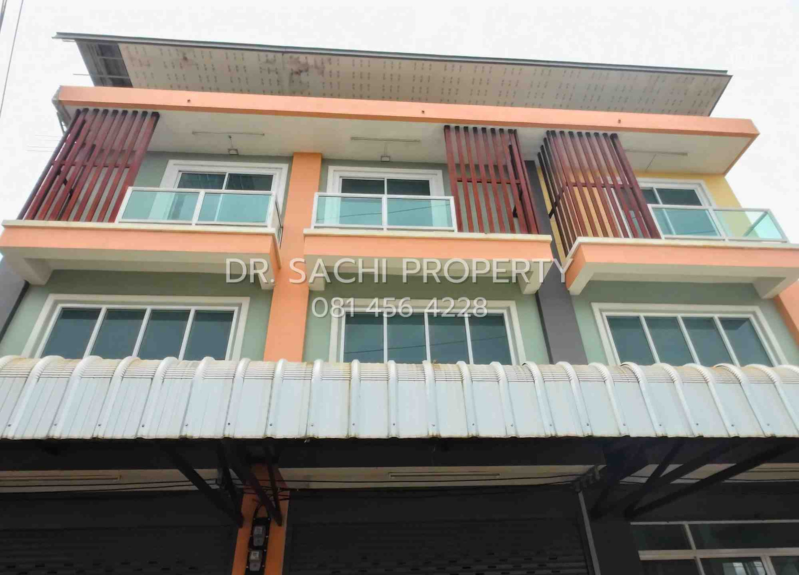 ขาย อาคารพาณิชย์ 2 ชั้นครึ่ง ใกล้ รร.อนุบาลเวียงป่าเป้า จ.เชียงราย ขาย อาคารพาณิชย์ 2 ชั้นครึ่ง ใกล้ รร.อนุบาลเวียงป่าเป้า จ.เชียงราย