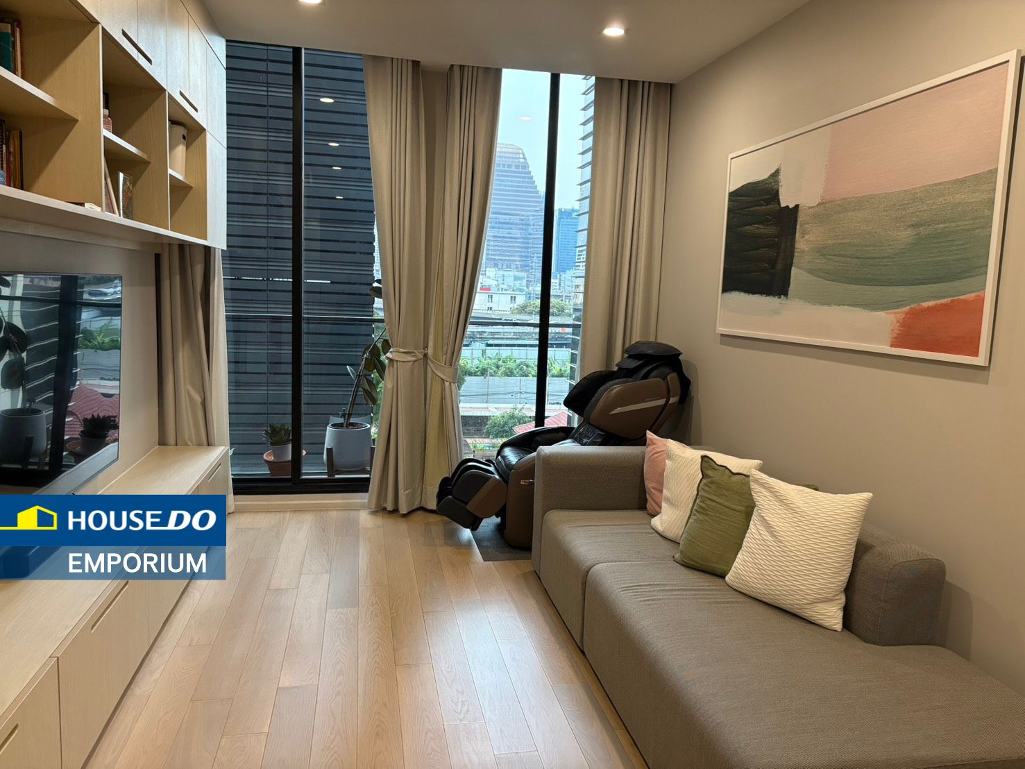 For sale! ...คอนโด Noble Ploenchit : โนเบิล เพลินจิต - ติดรถไฟฟ้า BTS เพลินจิต For sale! ...คอนโด Noble Ploenchit : โนเบิล เพลินจิต - ติดรถไฟฟ้า BTS เพลินจิต