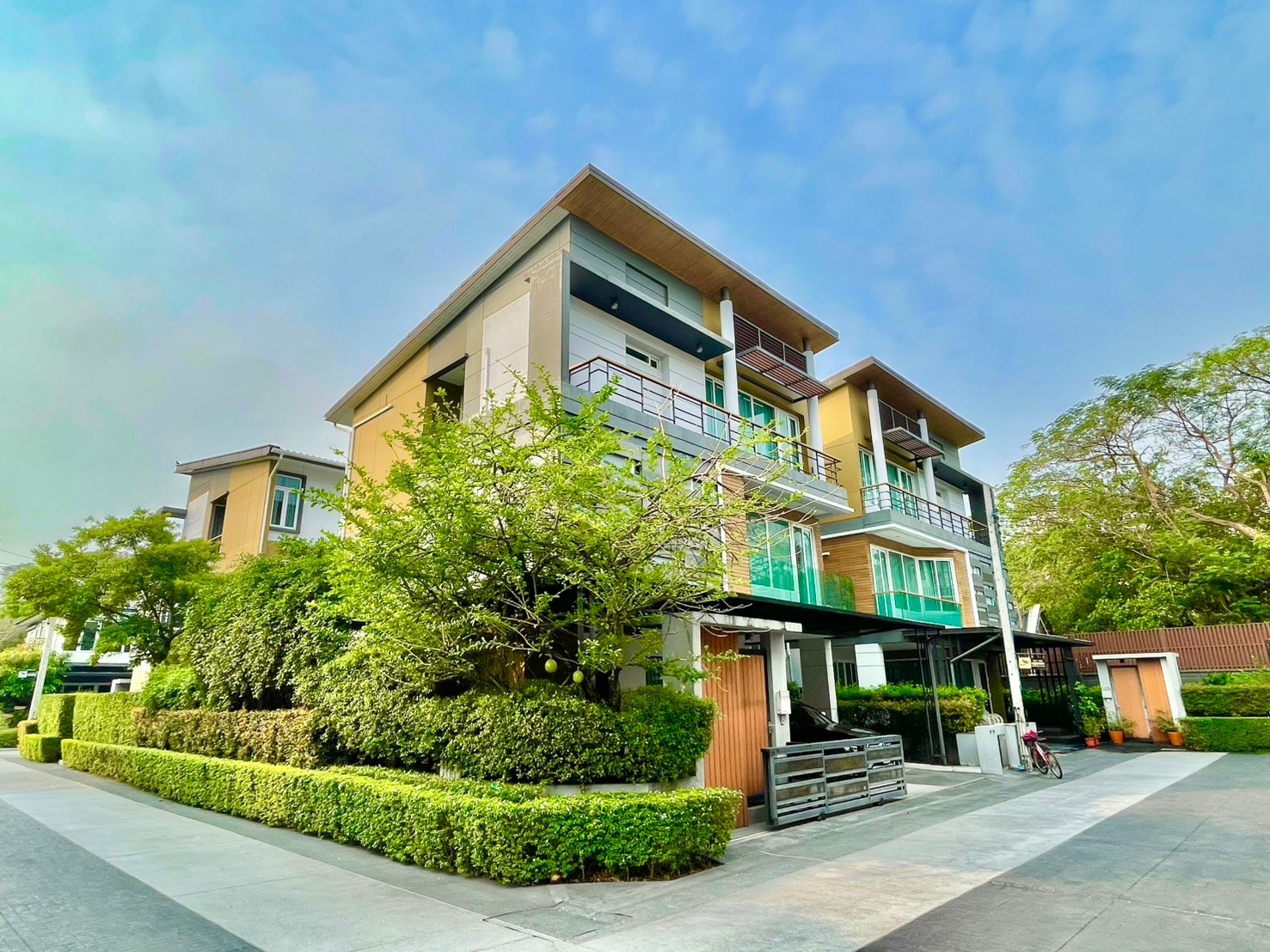 *HOT*ขายบ้านเดี่ยว 3 ชั้น The Gallery House Pattern เดอะ แกลเลอรี่ เฮ้าส์ แพทเทิร์น ต่อเติมแล้ววัสดุเกรดพรีเมี่ยม แปลงมุม สงบ!!!! – รูปที่ 2