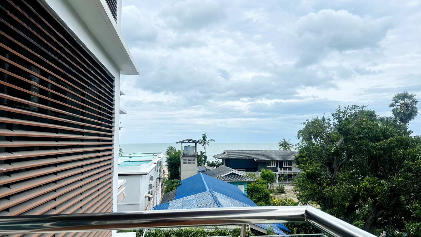 🌊 ขายคอนโดติดทะเล หาดหัวหิน | ห้องมุมส่วนตัว ชั้นบนสุด วิวร่มรื่น – รูปที่ 3