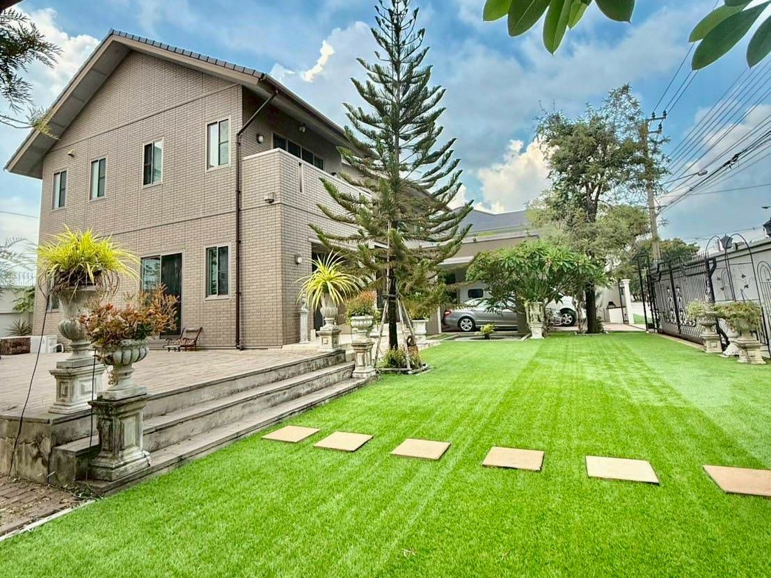 ❌  20 ล้าน (ทุน) ไม่ขาย  ✅ 15 ล้าน (ขาดทุน) ขาย !!!  🏠 สร้างเอง ด้วย นวตกรรมจาก ‘ญี่ปุ่น’  ทั้งหลัง ทั้งระบบ โดยเฉพาะระบบกันแรงแผ่นดินไหว  **โดย SCG** 👉 สุขาภิบาล 5 ซอย 82 ประมาณ 50 ม. จากปากซอย หน้า มบ. เนเบอร์โฮม วัชรพล-- – รูปที่ 3