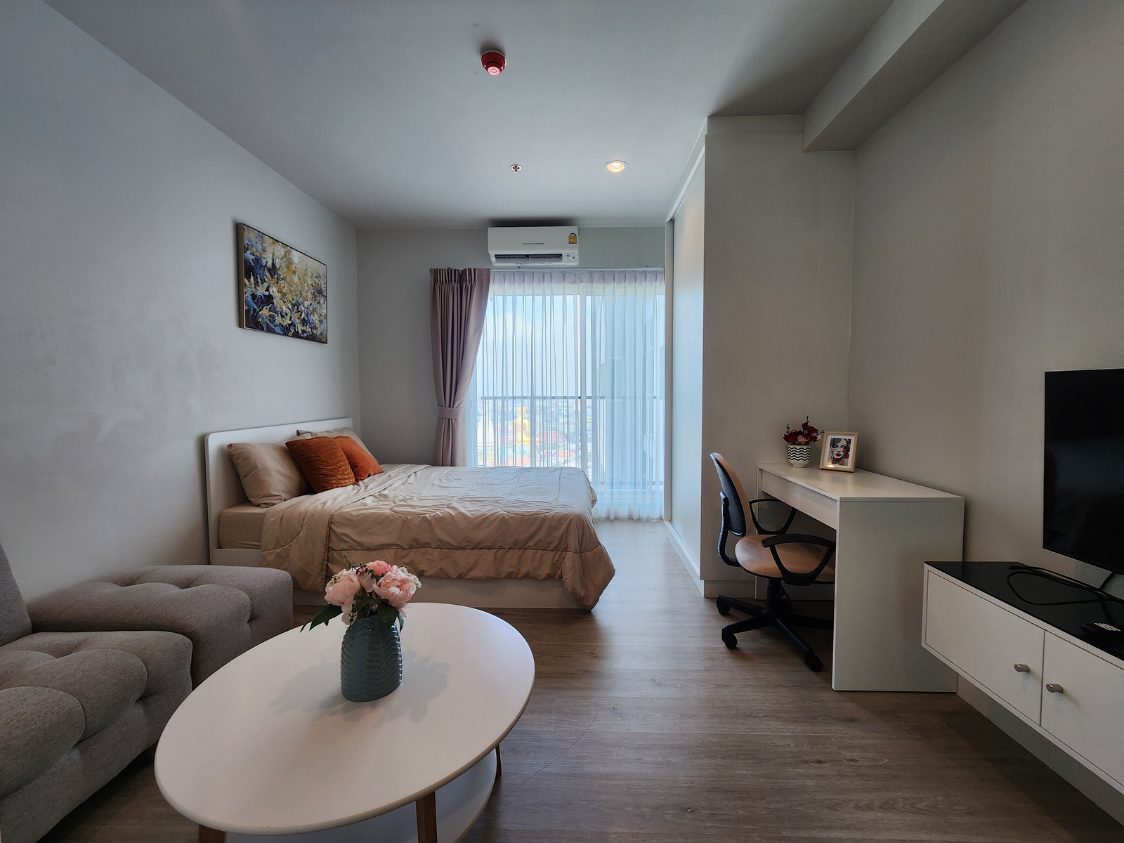 For rent, 1 bedroom, 28 sq m., Metro Sky Wutthakat. For rent, 1 bedroom, 28 sq m., Metro Sky Wutthakat.