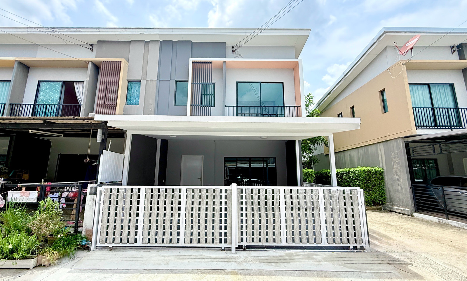 ขายทาวน์โฮมใจกลางพัฒนาการ หลังมุม รีโนเวทใหม่ โครงการเดอะคอนเนคพัฒนาการ38 ทำเลดี เชื่อมถนนสุขุมวิท , อ่อนนุช , ศรีนครินทร์ใกล้ Airport Link หัวหมาก, BTS อ่อนนุช ขายทาวน์โฮมใจกลางพัฒนาการ หลังมุม รีโนเวทใหม่ โครงการเดอะคอนเนคพัฒนาการ38 ทำเลดี เชื่อมถนนสุขุมวิท , อ่อนนุช , ศรีนครินทร์ใกล้ Airport Link หัวหมาก, BTS อ่อนนุช