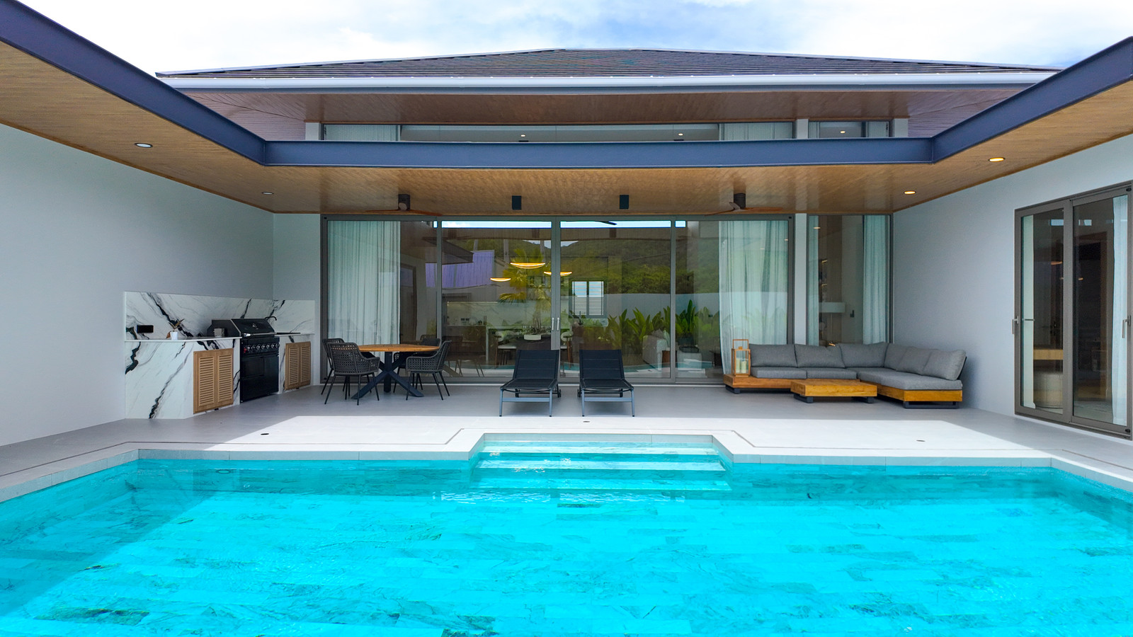 LA FELICE Private Pool Villa Close to Golf Course FOR SALE  (BS69070016)