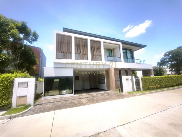 Luxury Living! Bangkok Boulevard Ramintra | 365 sqm House with Solar Cell System No.50-HH-69013 Luxury Living! Bangkok Boulevard Ramintra | 365 sqm House with Solar Cell System No.50-HH-69013