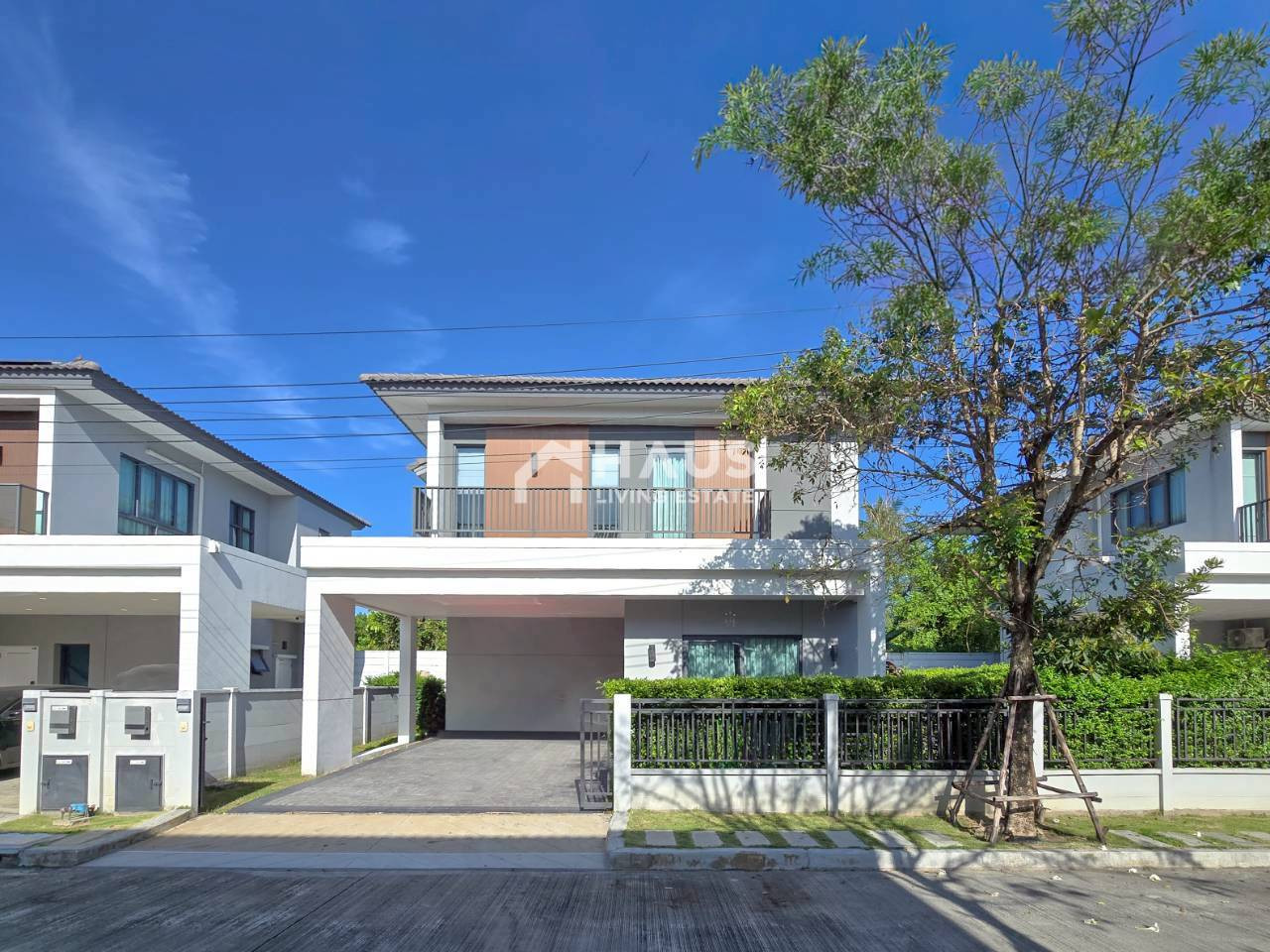 🚨 Deal is over, no need to continue looking! Beautiful house, great location (cheapest, just bring your bags and move in) 🔥 Single house for sale, Centro Maha Chesadabodindranusorn Bridge 2 / 3 bedrooms #HRM5050