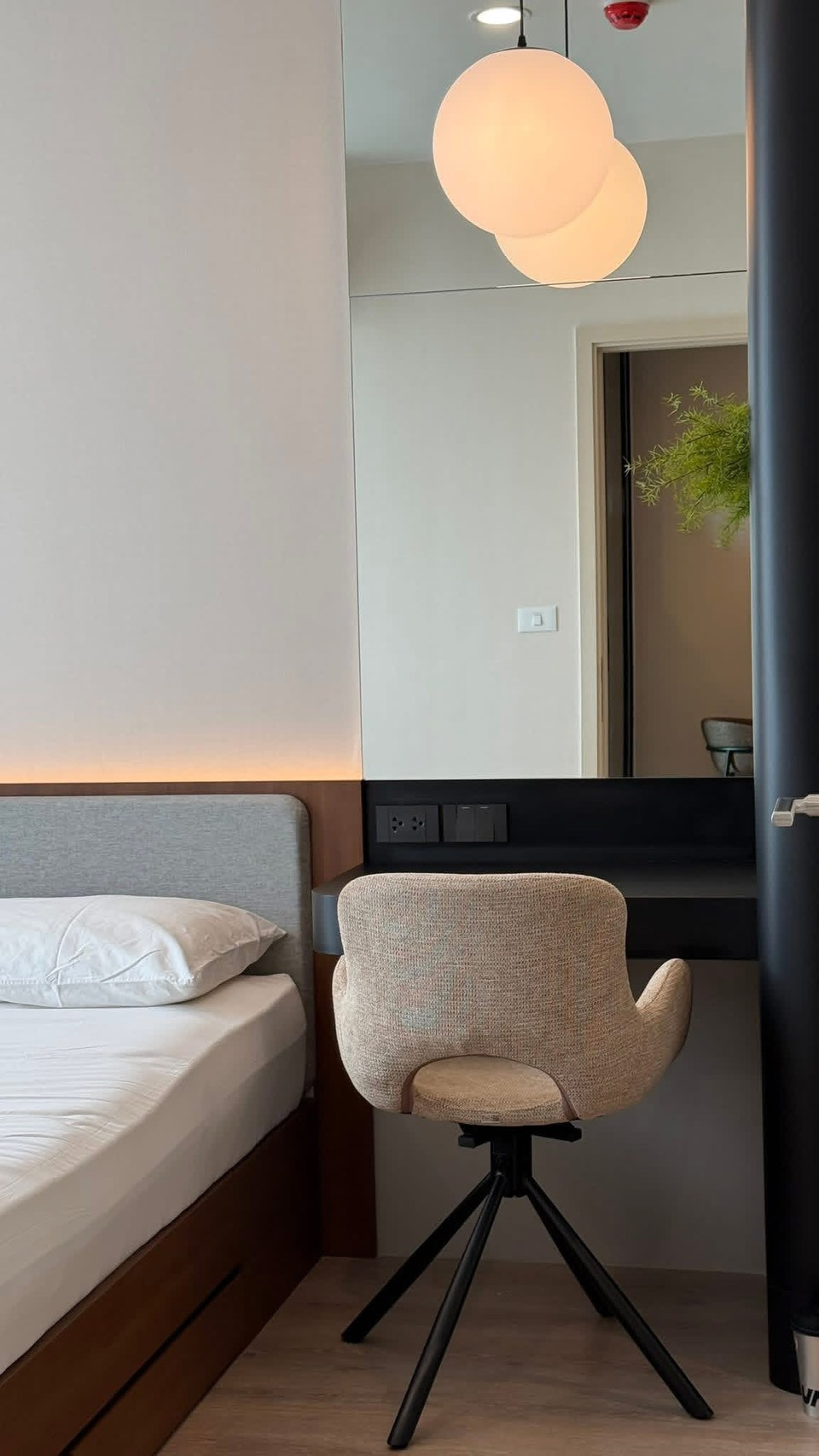 ⚜️ปล่อยเช่า Nue District R9 Rama 9 (นิว ดิสทริค อาร์ไนน์ พระราม 9) สนใจสอบถาม แอดไลน์ 🆔  𝐈𝐃 𝐋𝐢𝐧𝐞 : @glorious1 หรือ https://lin.ee/897Debr โทร 099 498 2461 – รูปที่ 3