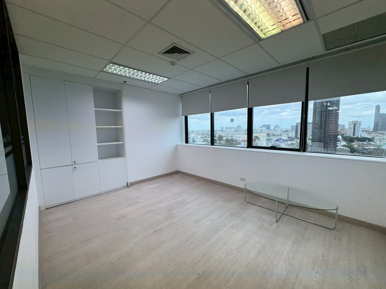 Office for rent, Italthai Tower, 16th floor, size 150 Sq.m. – รูปที่ 3
