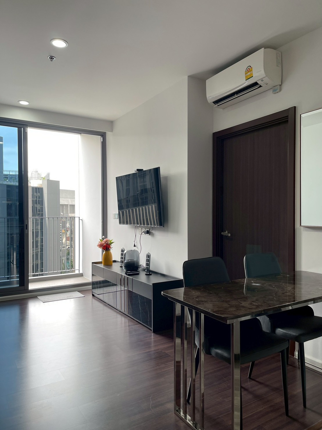 For rent 2 bedrooms, 2 bathrooms, Whizdom Inspire Sukhumvit 101 | Whizdom Inspire Sukhumvit 101
