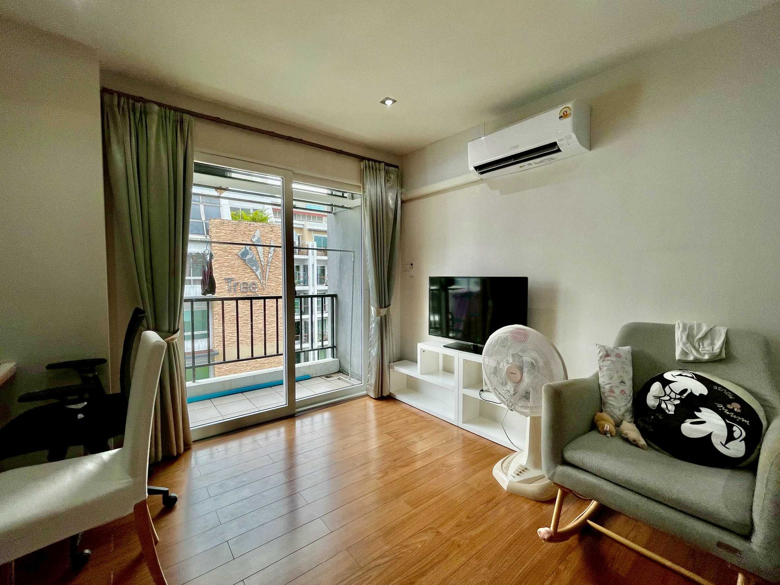 ขาย/เช่า เอเบิลส์คอนโด ลาดพร้าว 27 อาคาร บี, LOW-RISE, 50 ตรม. ชั้น 7 ห้องมุมหน้าตึก ขาย/เช่า เอเบิลส์คอนโด ลาดพร้าว 27 อาคาร บี, LOW-RISE, 50 ตรม. ชั้น 7 ห้องมุมหน้าตึก
