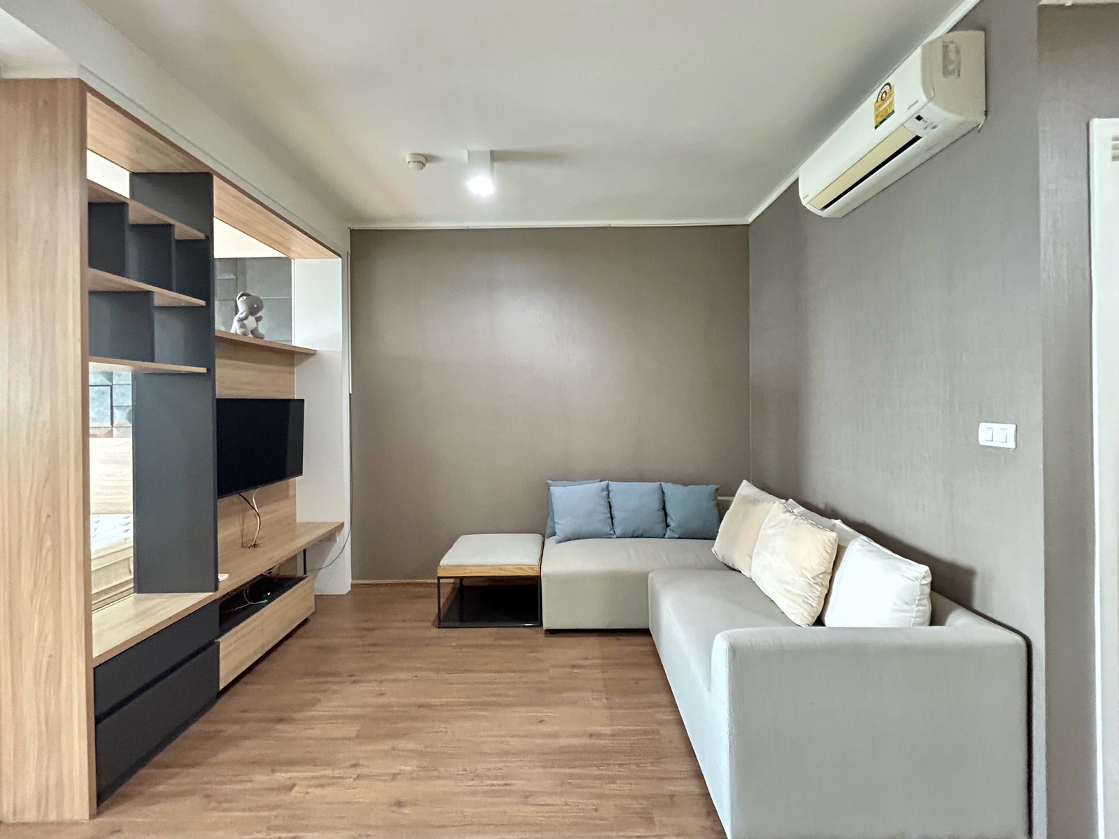 Condo for rent U Delight Rama 3
𝐔 𝐃𝐞𝐥𝐢𝐠𝐡𝐭 𝐑𝐞𝐬𝐢𝐝𝐞𝐧𝐜𝐞 𝐑𝐢𝐯𝐞𝐫𝐟𝐫𝐨𝐧𝐭 𝐑𝐚𝐦𝐚 3
Along the Chao Phraya River, near BRT Wat Pariwat, beautiful room, complete with furniture and electrical appliances. Ready to move in
**Good location, near Sathorn, Silom, ne Condo for rent U Delight Rama 3
𝐔 𝐃𝐞𝐥𝐢𝐠𝐡𝐭 𝐑𝐞𝐬𝐢𝐝𝐞𝐧𝐜𝐞 𝐑𝐢𝐯𝐞𝐫𝐟𝐫𝐨𝐧𝐭 𝐑𝐚𝐦𝐚 3
Along the Chao Phraya River, near BRT Wat Pariwat, beautiful room, complete with furniture and electrical appliances. Ready to move in
**Good location, near Sathorn, Silom, ne