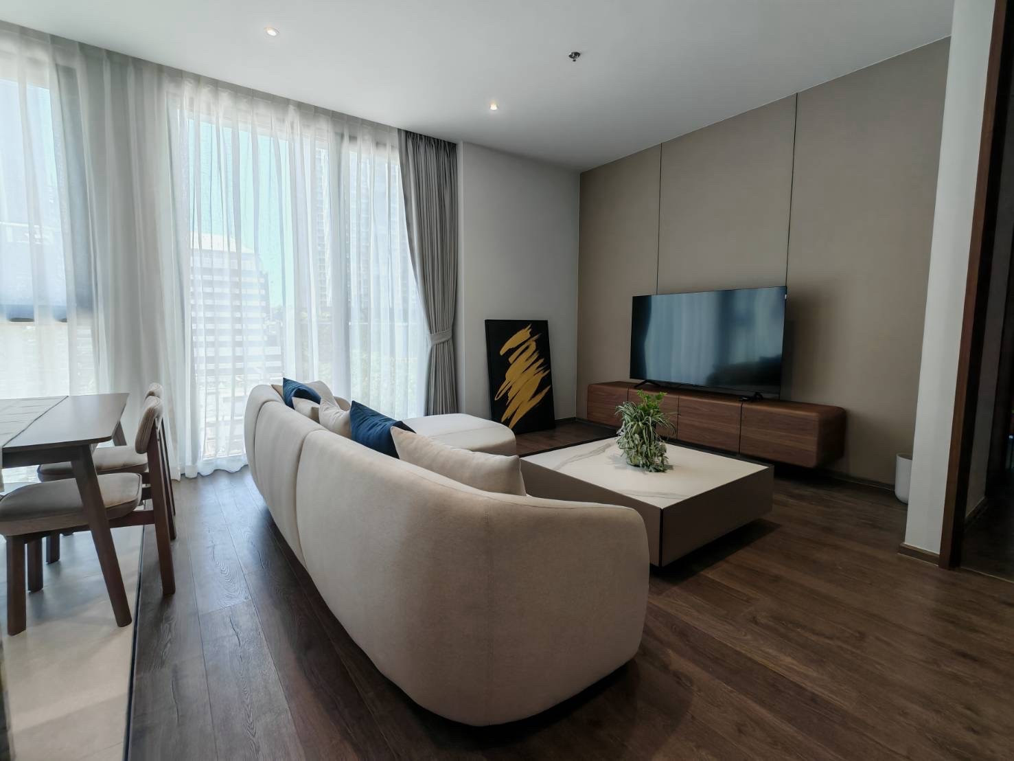 Luxury 2BR at ROMM Convent | Opposite BNH Hospital | Silom-Sathorn CBD | 110K – รูปที่ 2