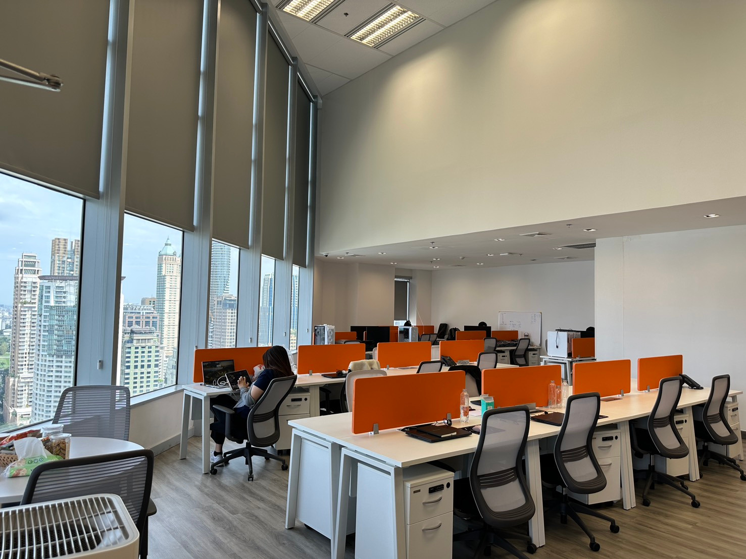 All Seasons Office For Rent 400sqm  private bathroom 400,000 per month – รูปที่ 2