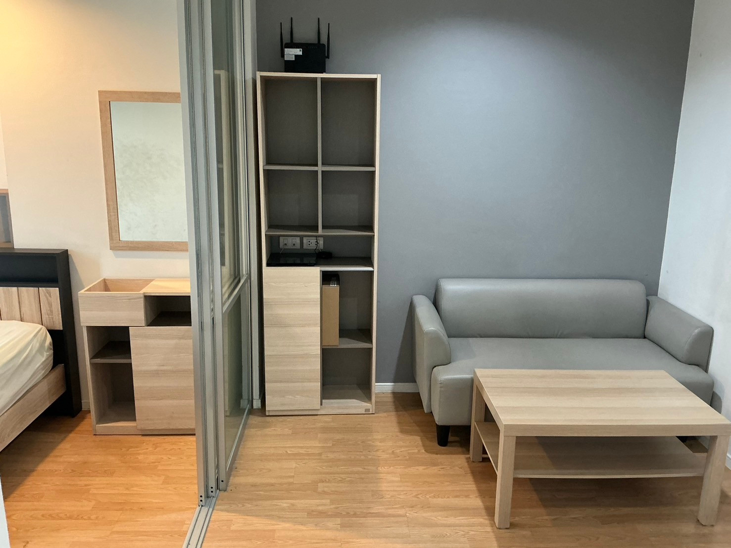 Condo for rent Lumpini Place Srinakarin Huamark ,Studio ,only 11000 baht ,ready to move in