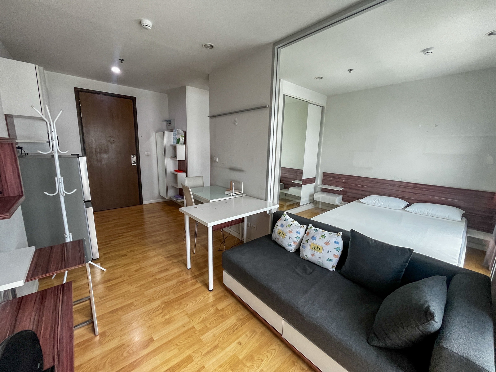 Parkland Condo, Ngamwongwan, Khae Rai, 17th floor, complete utilities, near chest hospital, ready to move in. Parkland Condo, Ngamwongwan, Khae Rai, 17th floor, complete utilities, near chest hospital, ready to move in.