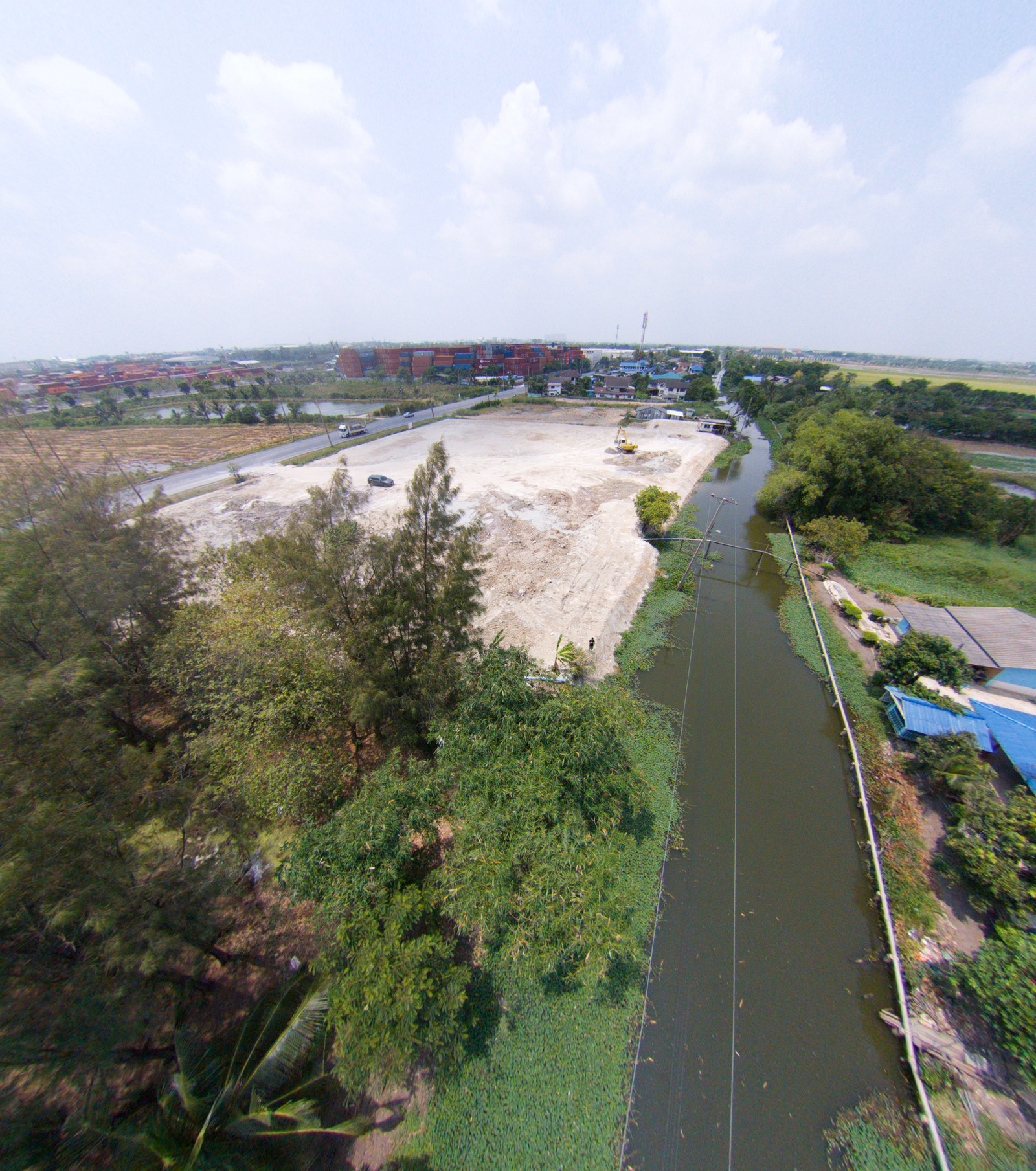 ขายที่ดิน 1 ไร่ 3 งาน 67 ตรว ริมคลอง ถนนเลียบคลองมอญ ลาดกระบัง เลียบมอเตอร์เวย์