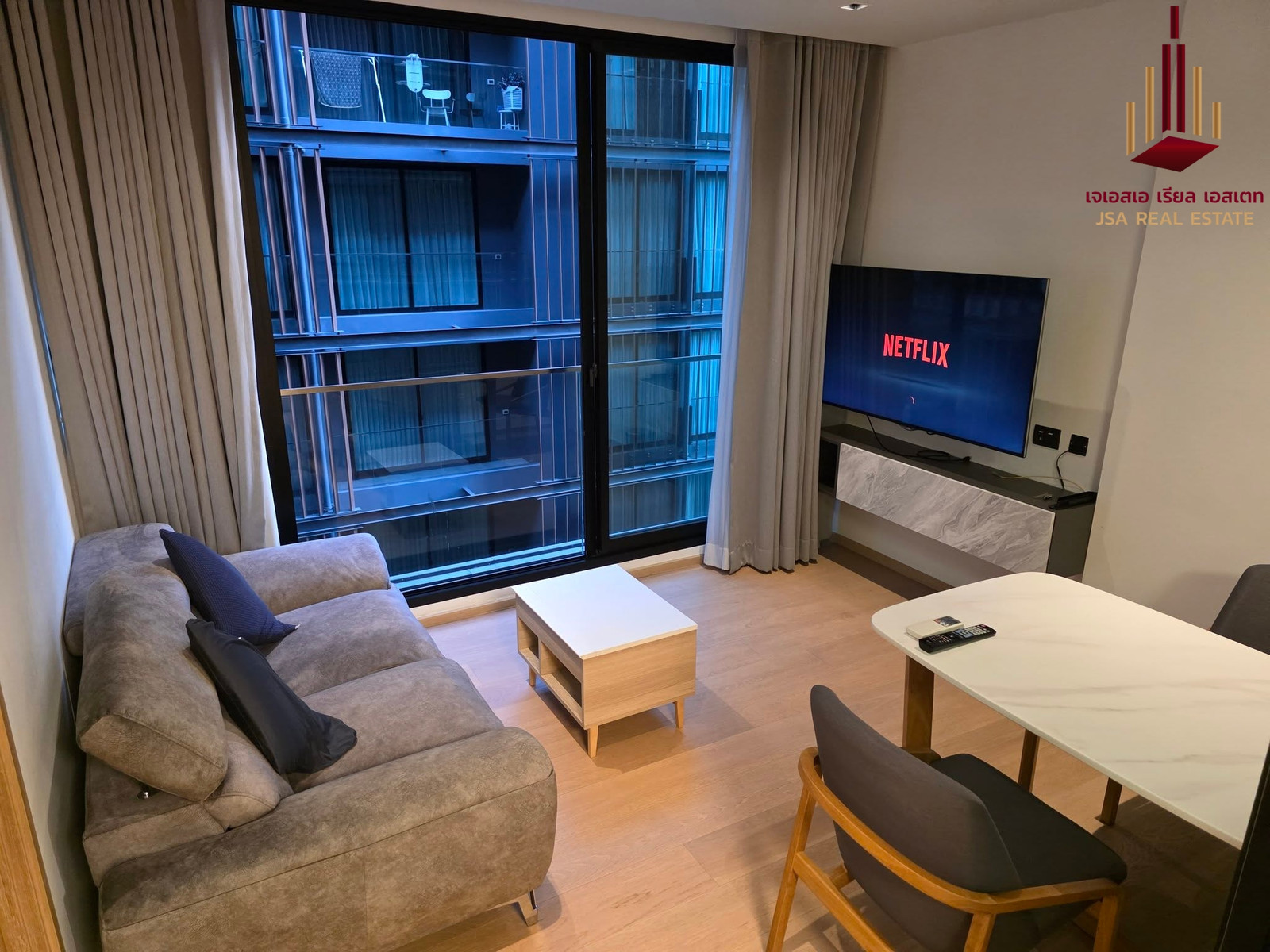 ✨ For Rent : Chalermnit Art De Maison Condo ✨ 💰 Only 45,000 THB/month
