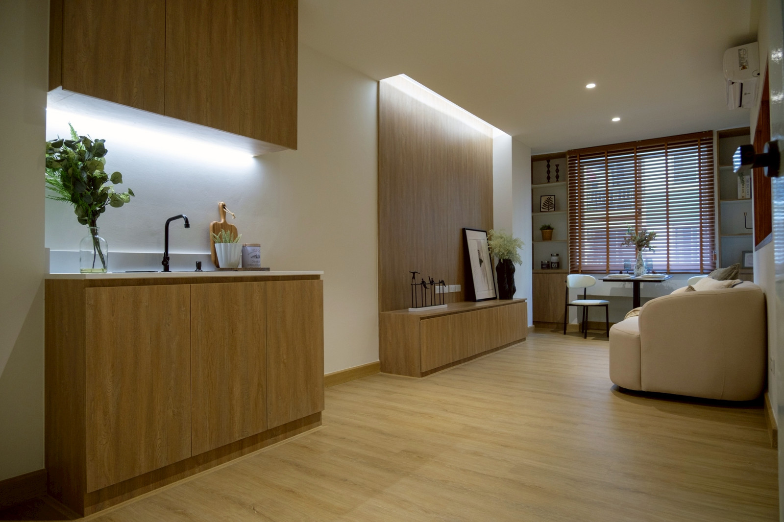 The Parkland Bangna 37 sq m., newly renovated, divided into sections. Built-in furniture, ready to move in The Parkland Bangna 37 sq m., newly renovated, divided into sections. Built-in furniture, ready to move in