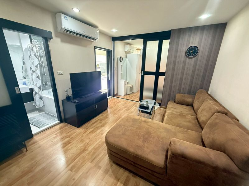 Condo for rent in Sriracha, Ladda Condo View, with swimming pool and fitness center. Condo for rent in Sriracha, Ladda Condo View, with swimming pool and fitness center.