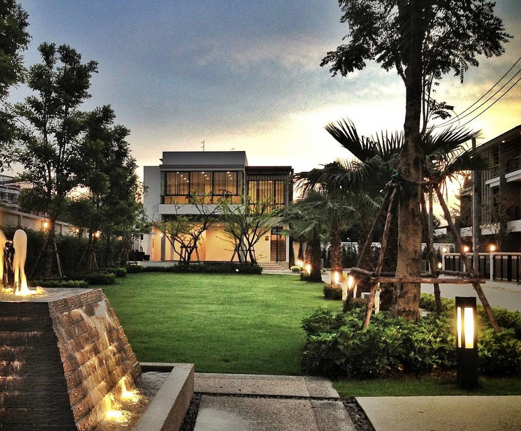 For sale or rent! 4-story corner home office, Ratchaphruek-Charan location. Big space, worth the price ✨
